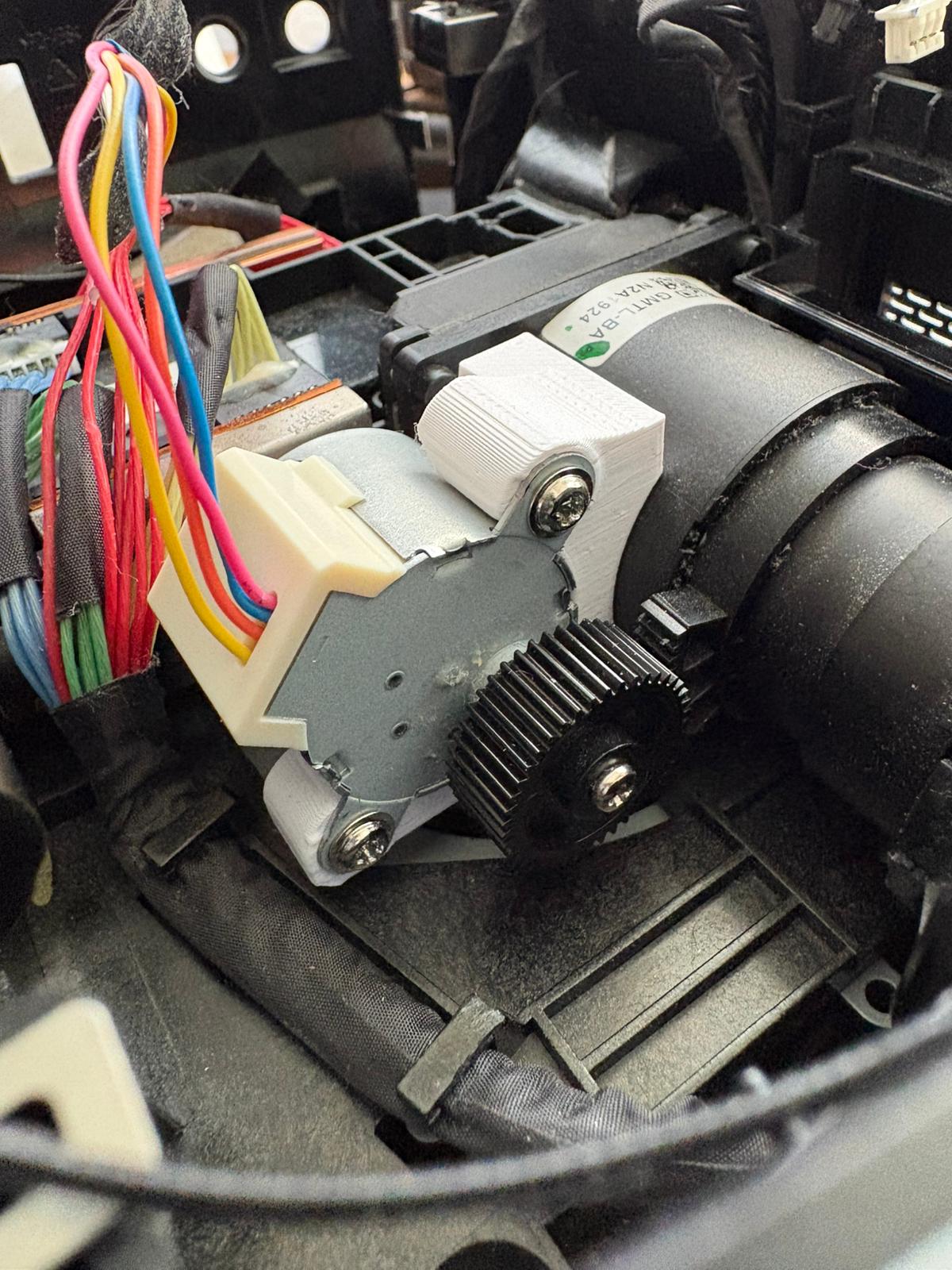 XGIMI Halo+ beamer lens motor bracket