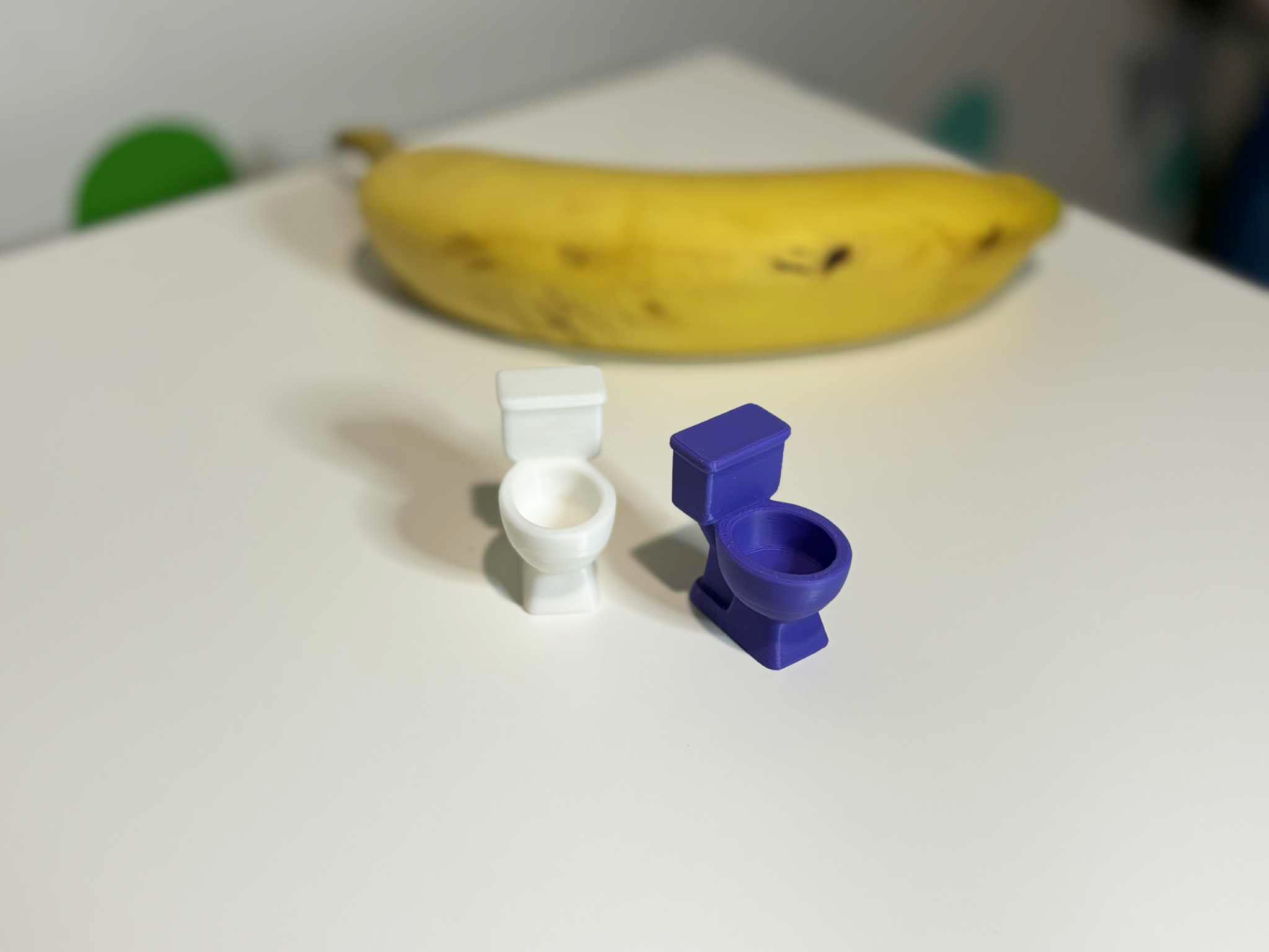 Miniatura 2 do modelo 3D Tiny Toilet