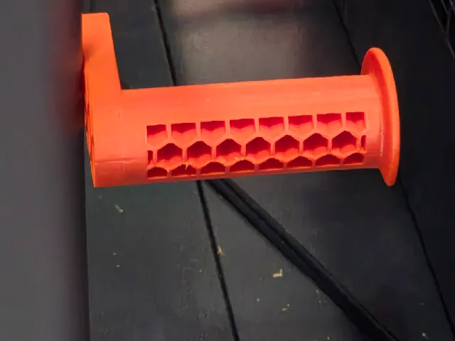 Creator 5 spool holder