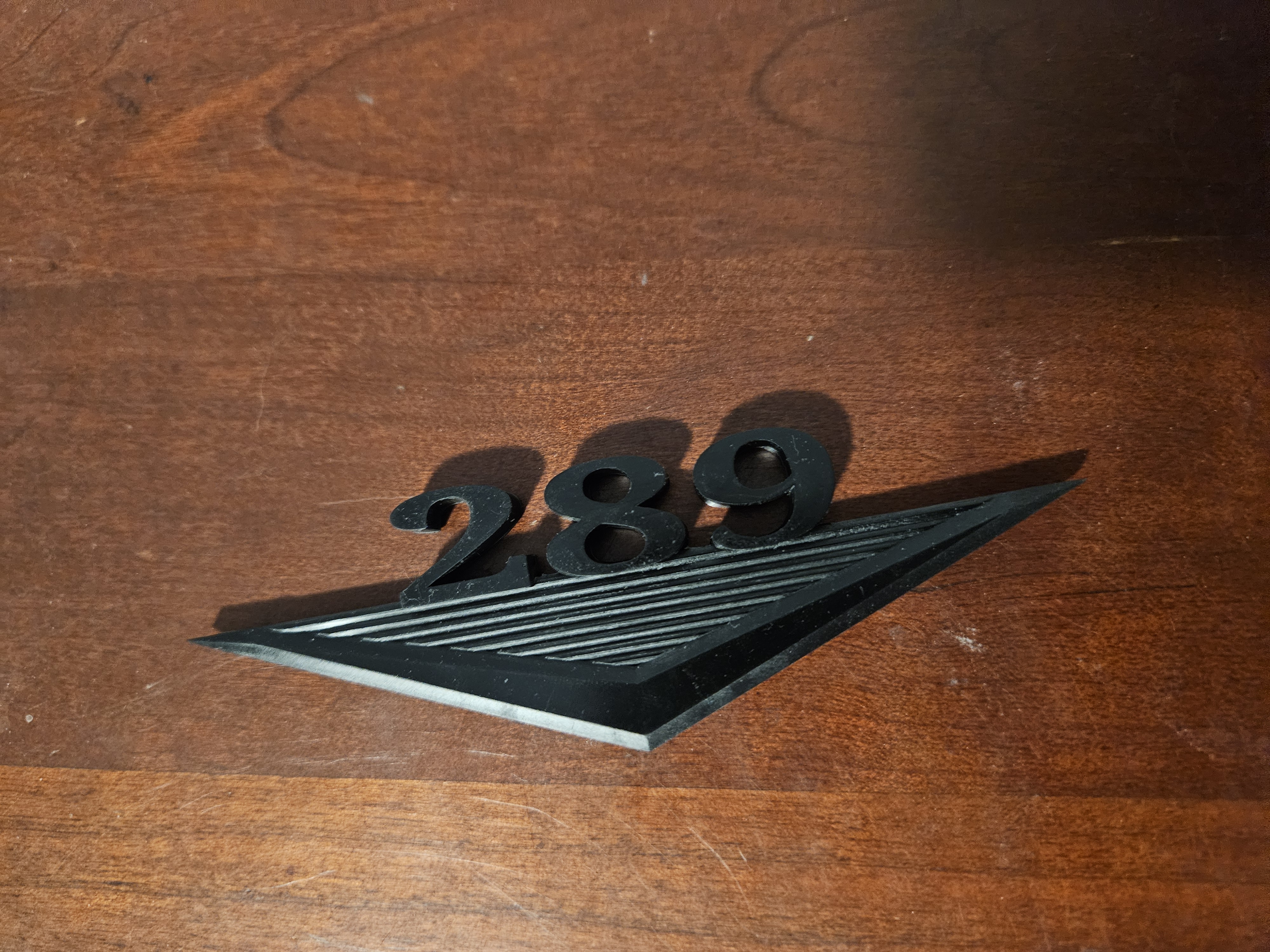 Mustang 289, 302, 341, 347, 427 badge