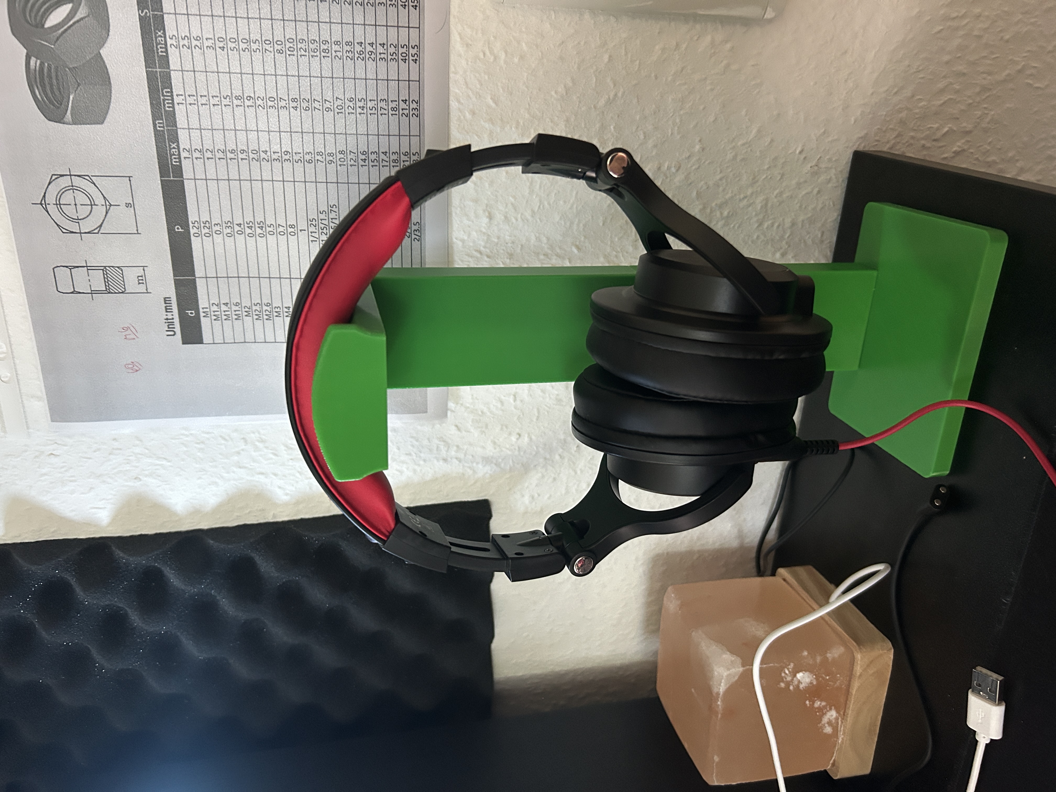 headphone holder