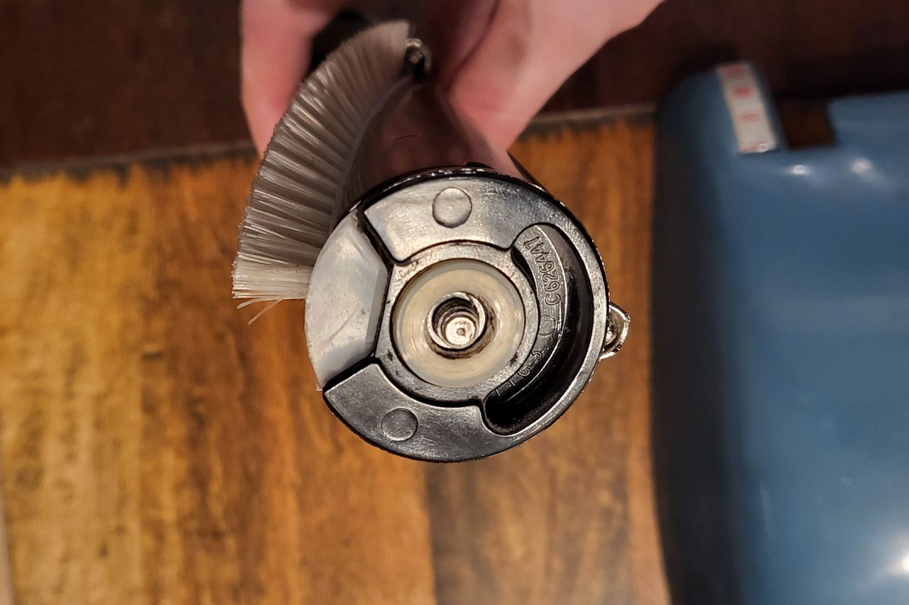 Hoover Senior Junior Abdeckring Filzdichtung Walzenlager / Cover felt seal brush roll bearing
