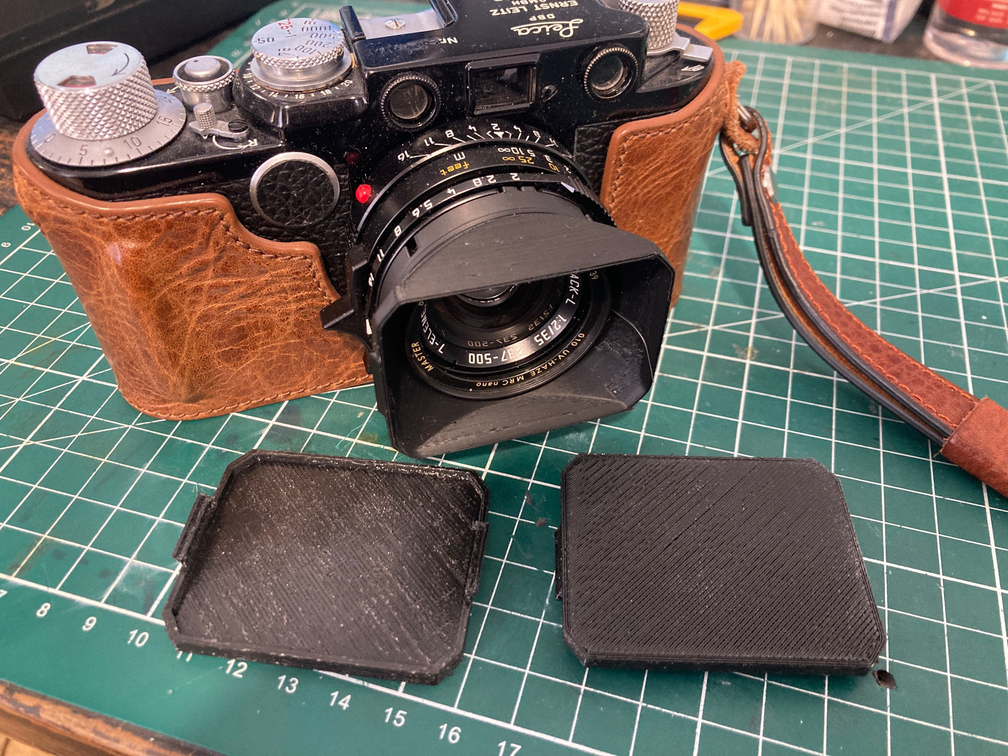 Square lens hood for Mandler LTM lens on Barnack Leica