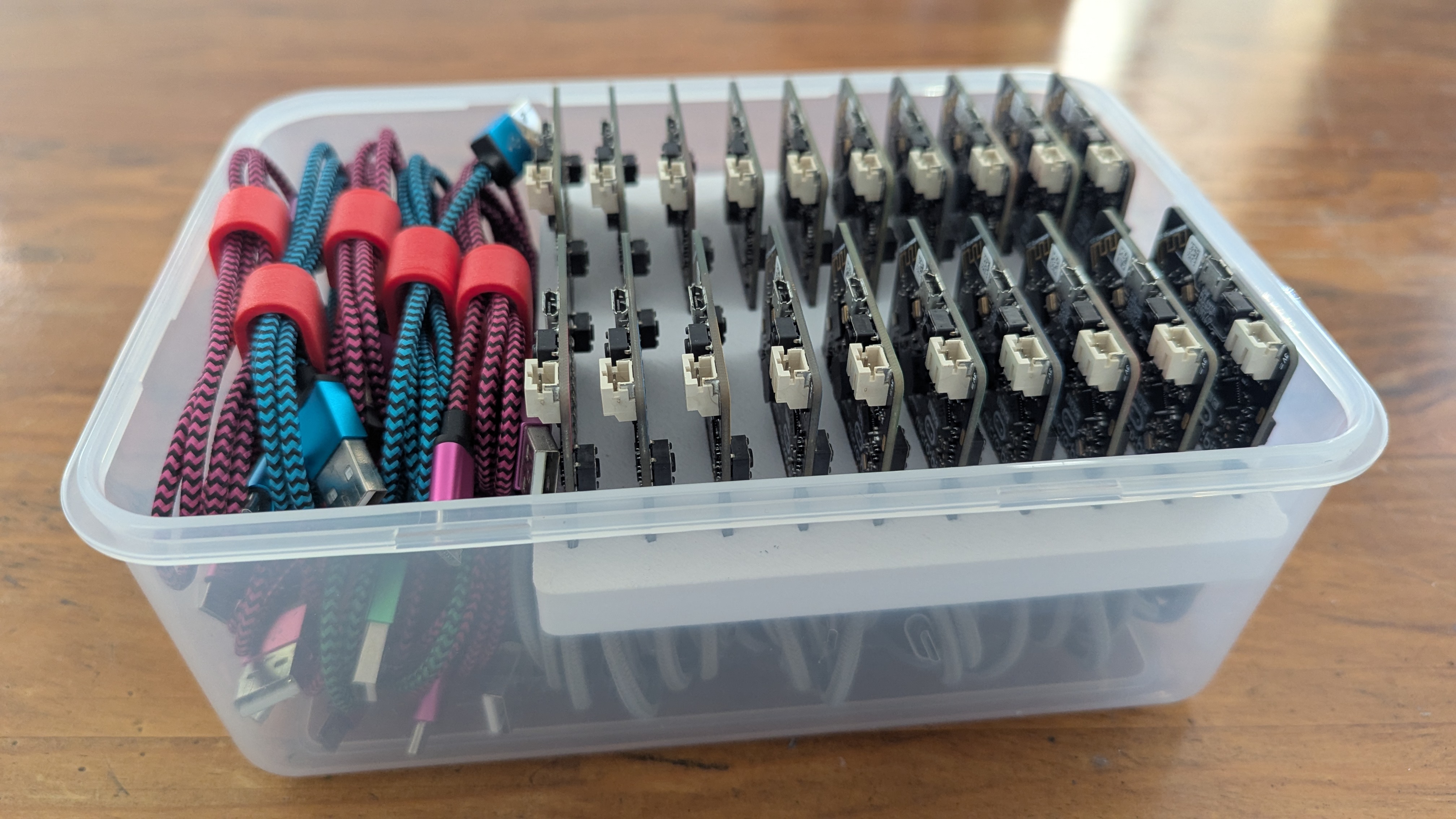 Miniatura 5 do modelo 3D micro:bit container holder
