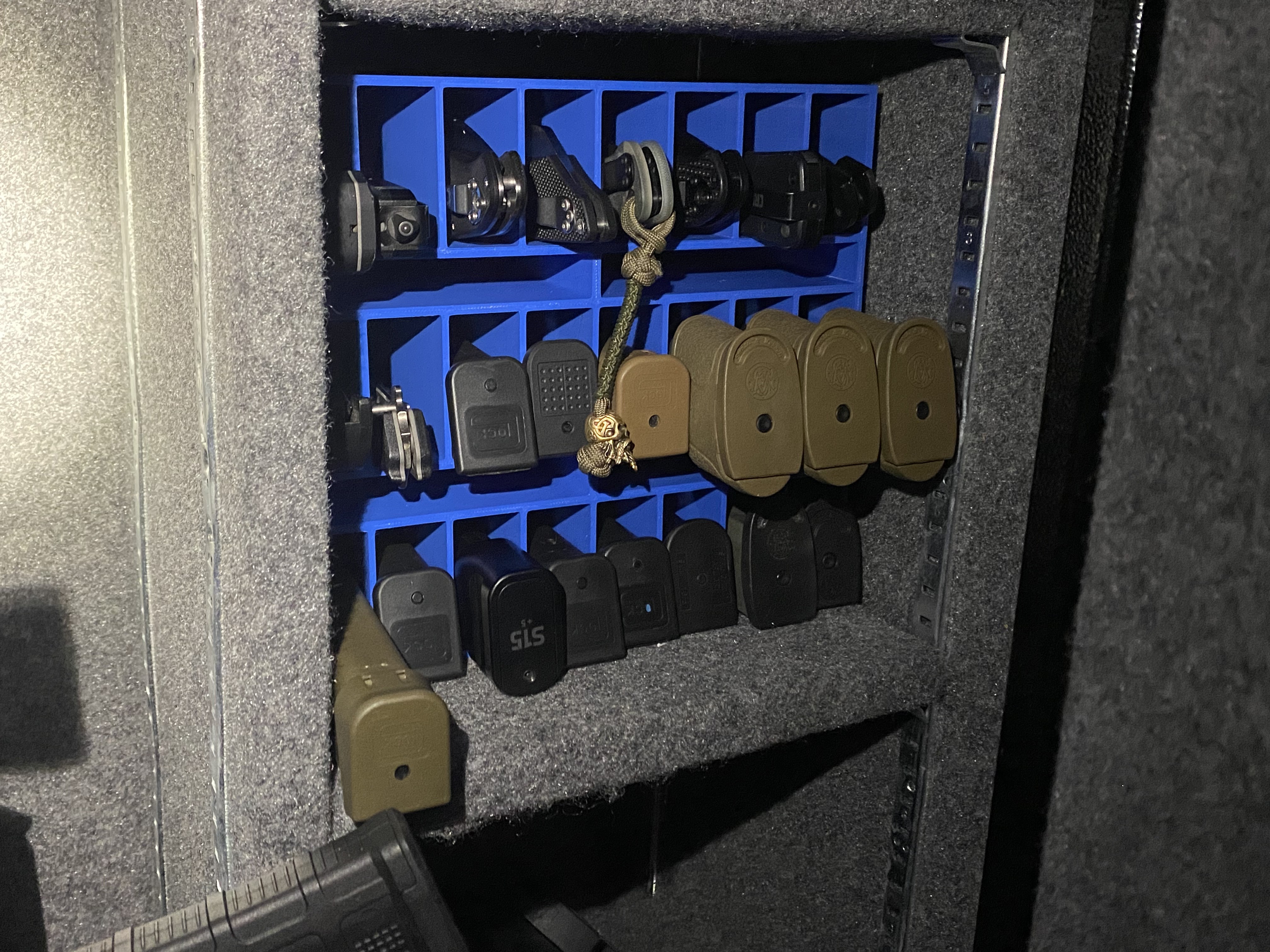 Knife and Magazine Organized