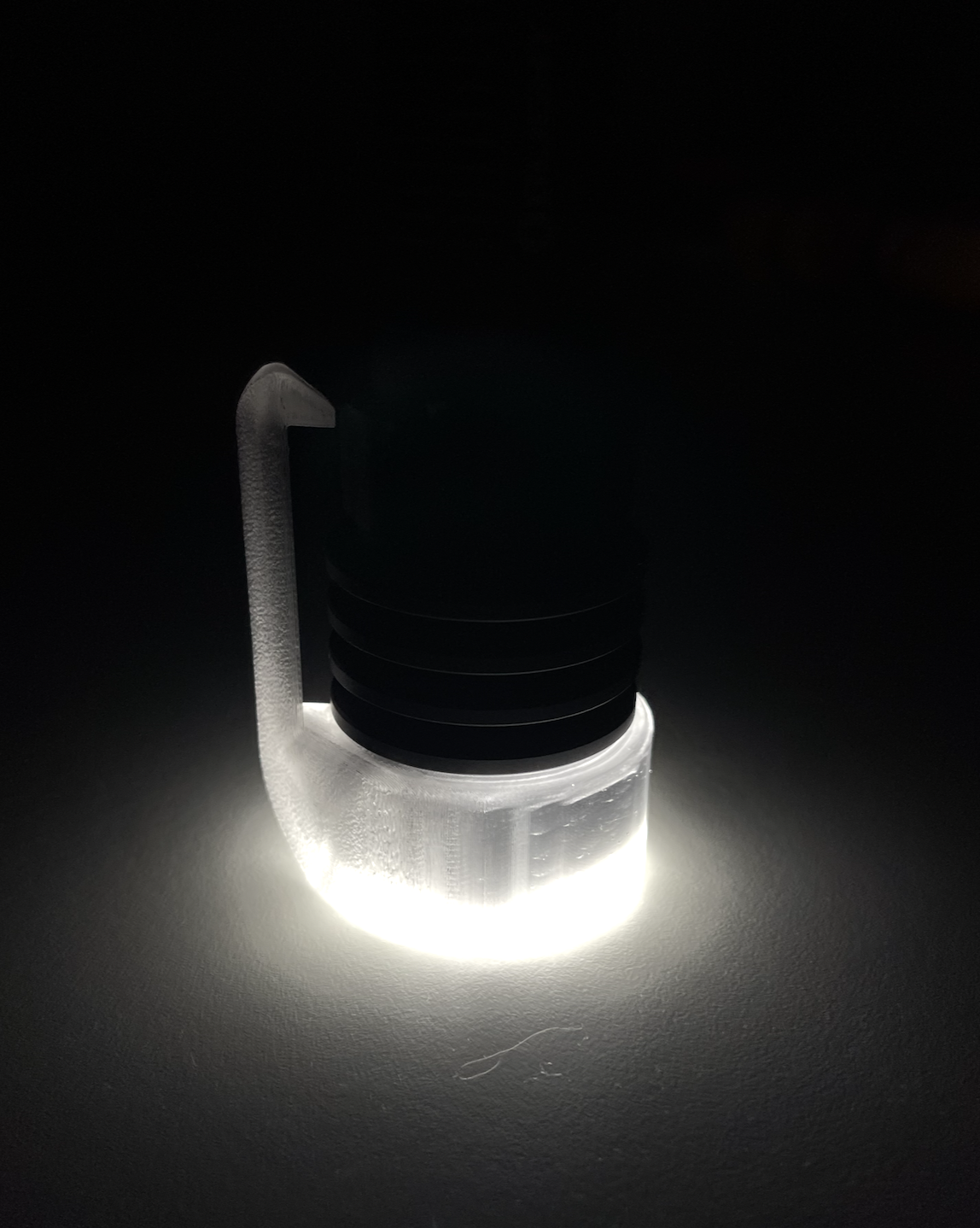 Olight Warrior 4X pocket clip & diffuser — thumbnail 6