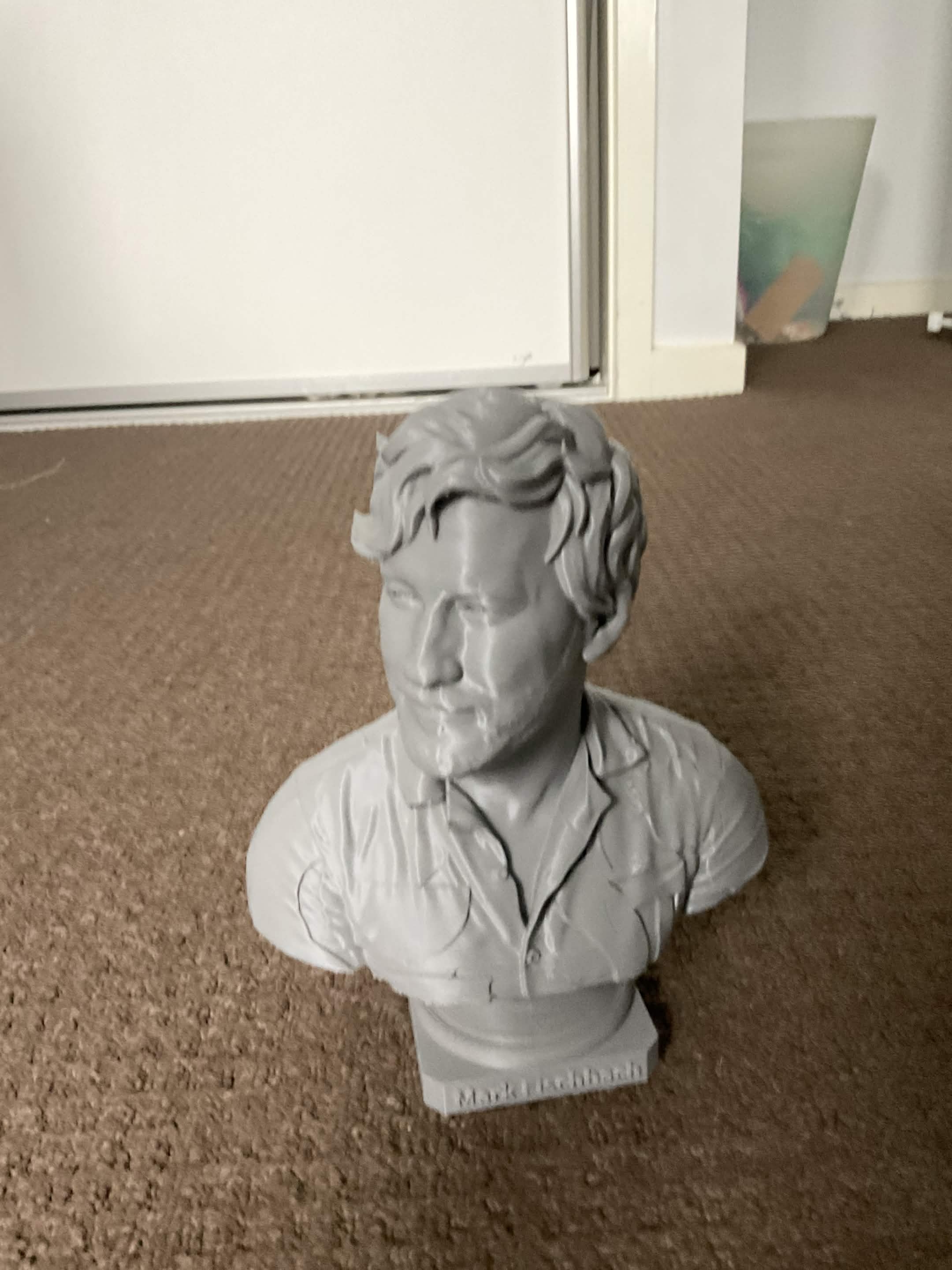 Markaplier statue