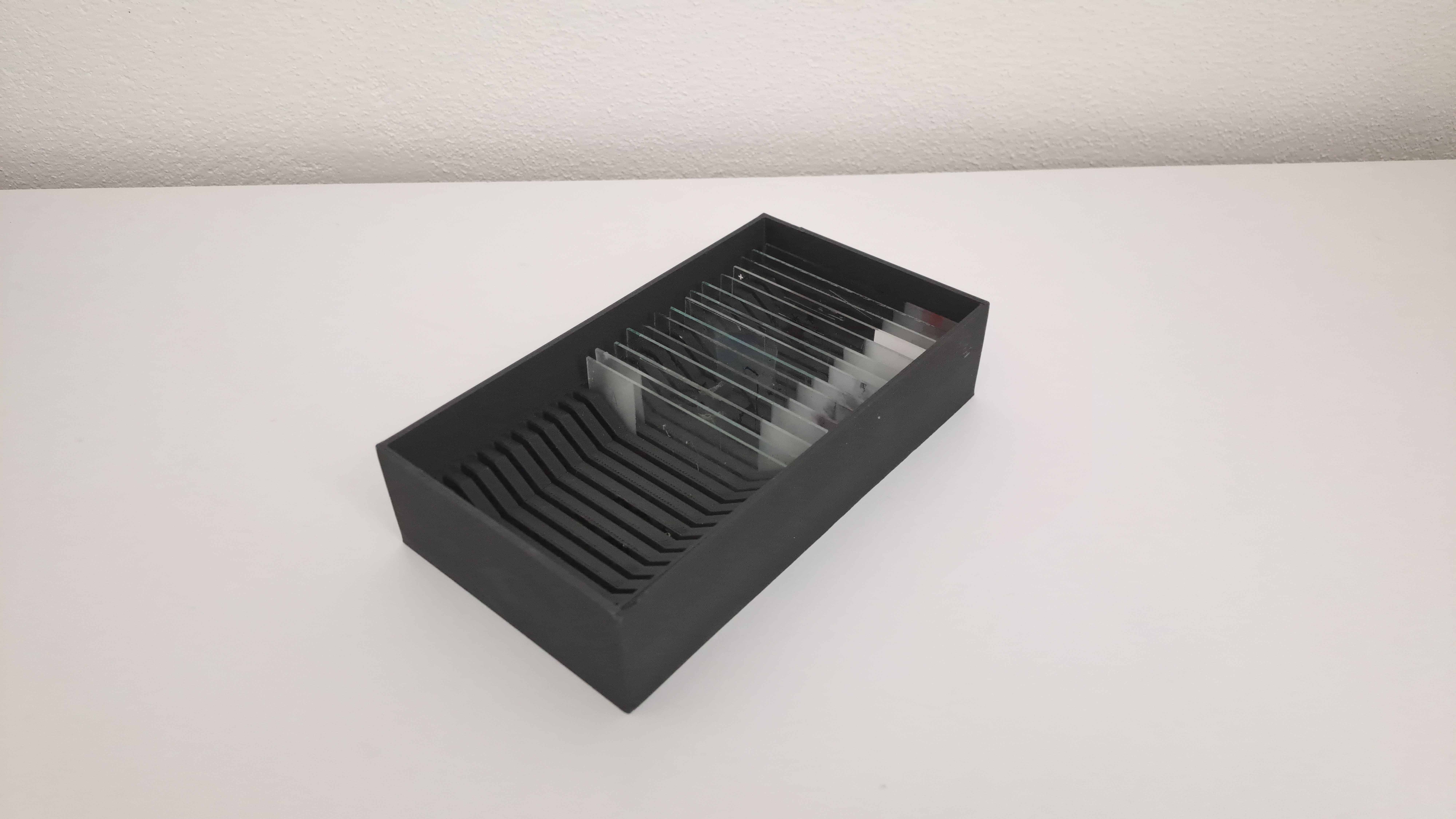 laboratory/microscope glass box — thumbnail 4