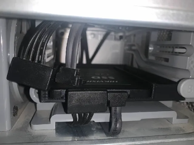 Power Mac G5 SSD bracket