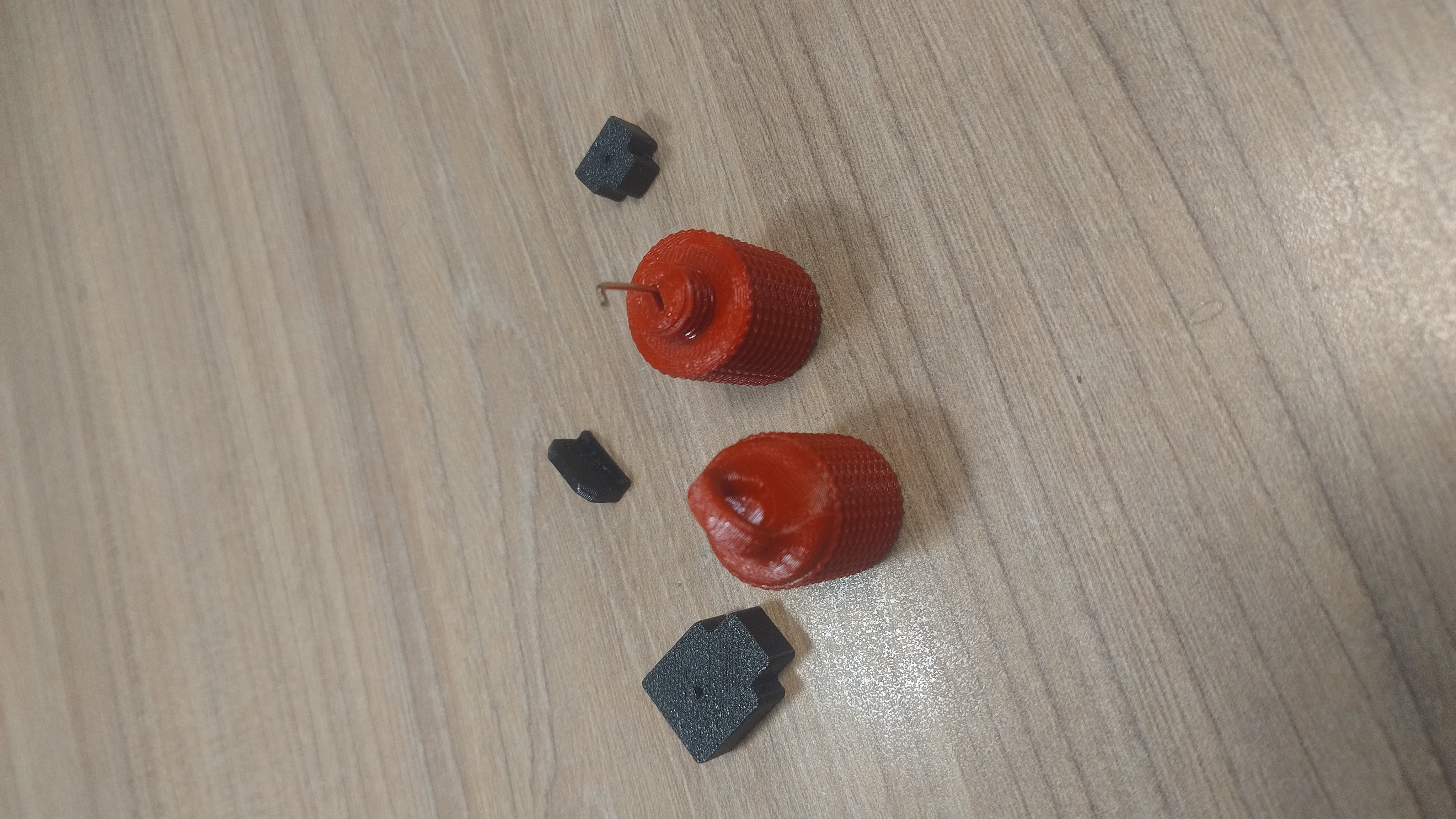 USB and RJ45 plug removal key