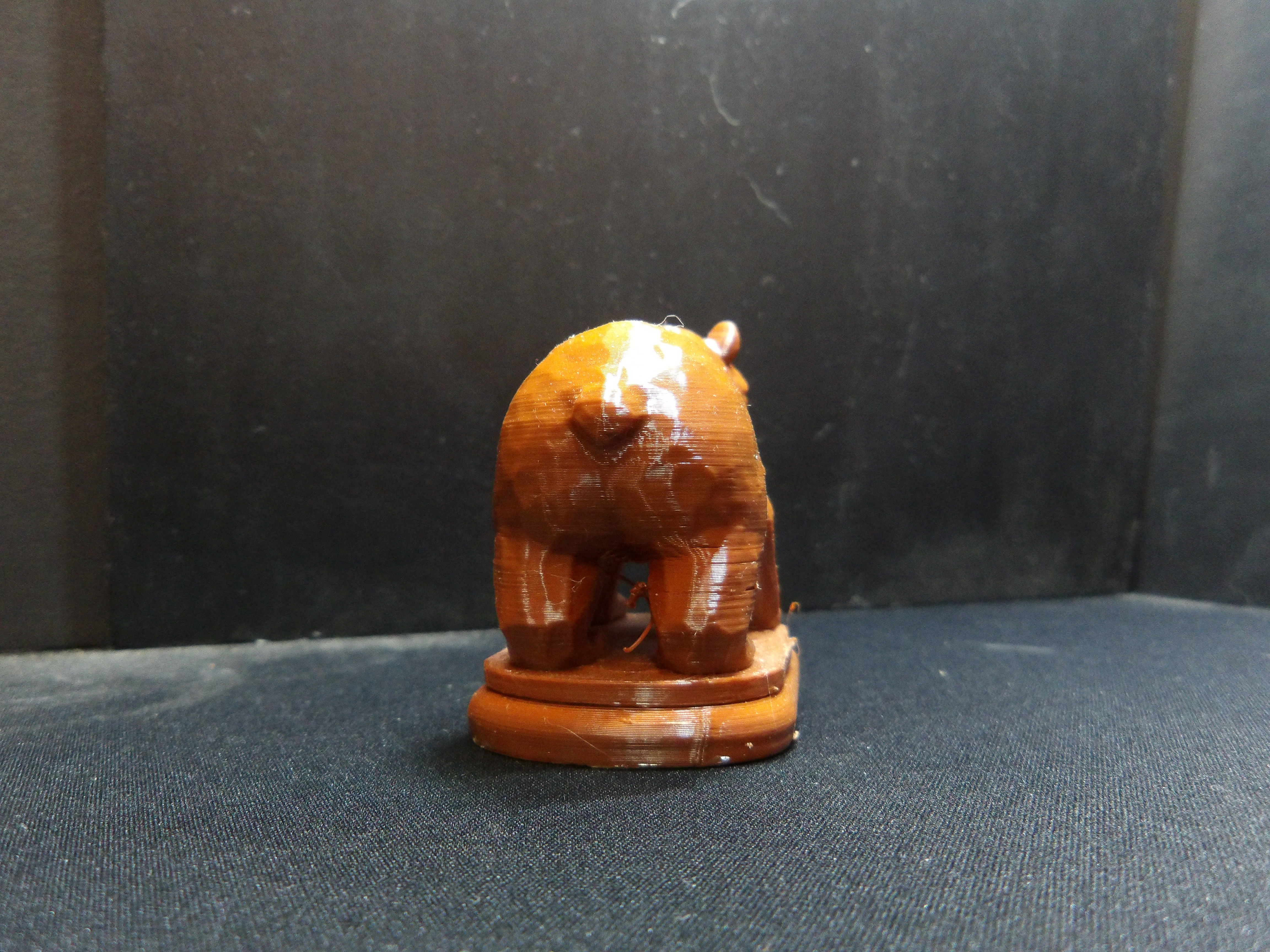Bear carving statue. — miniatura 5