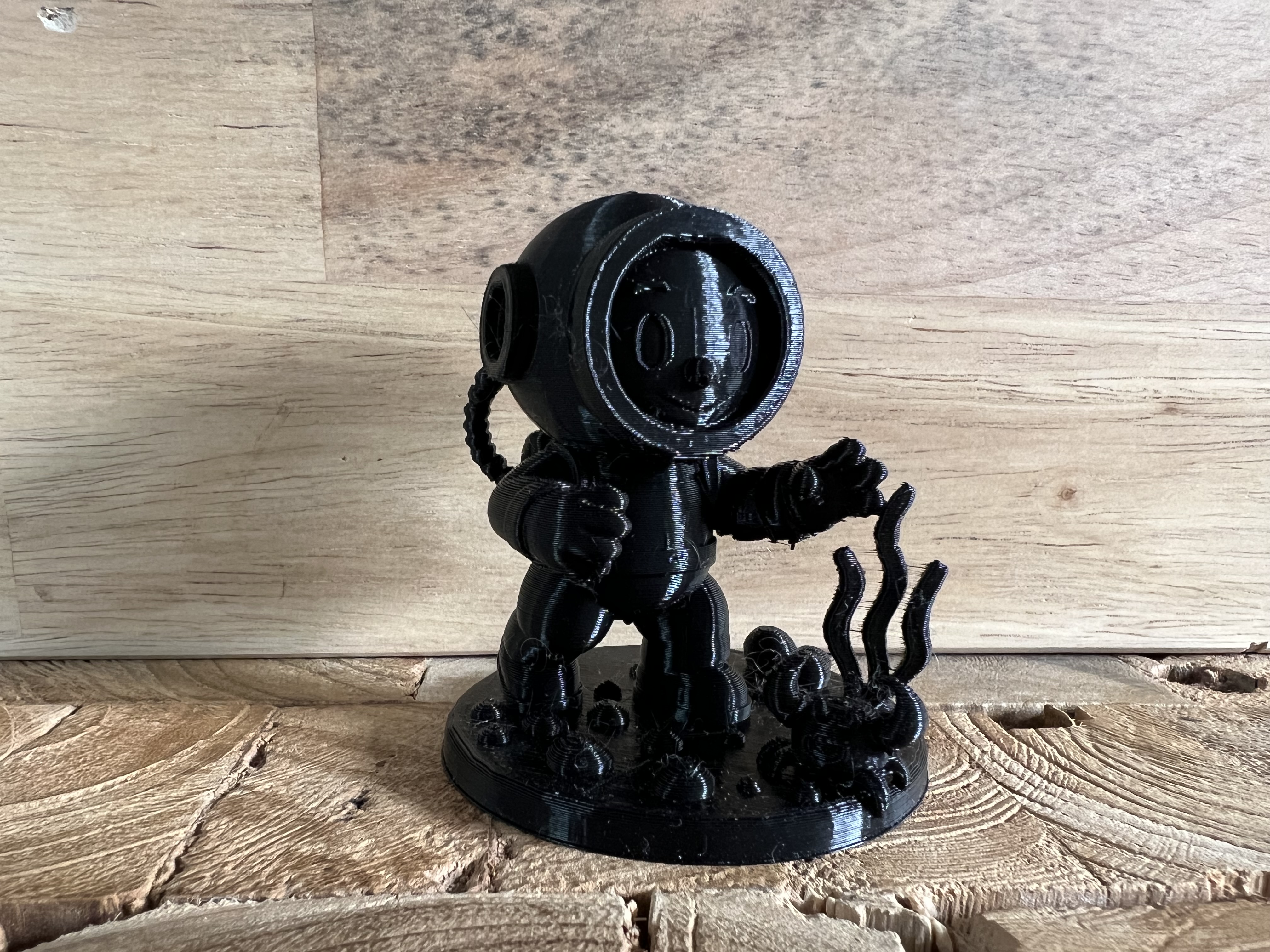 Miniatura 2 do modelo 3D Little Diver Explorer