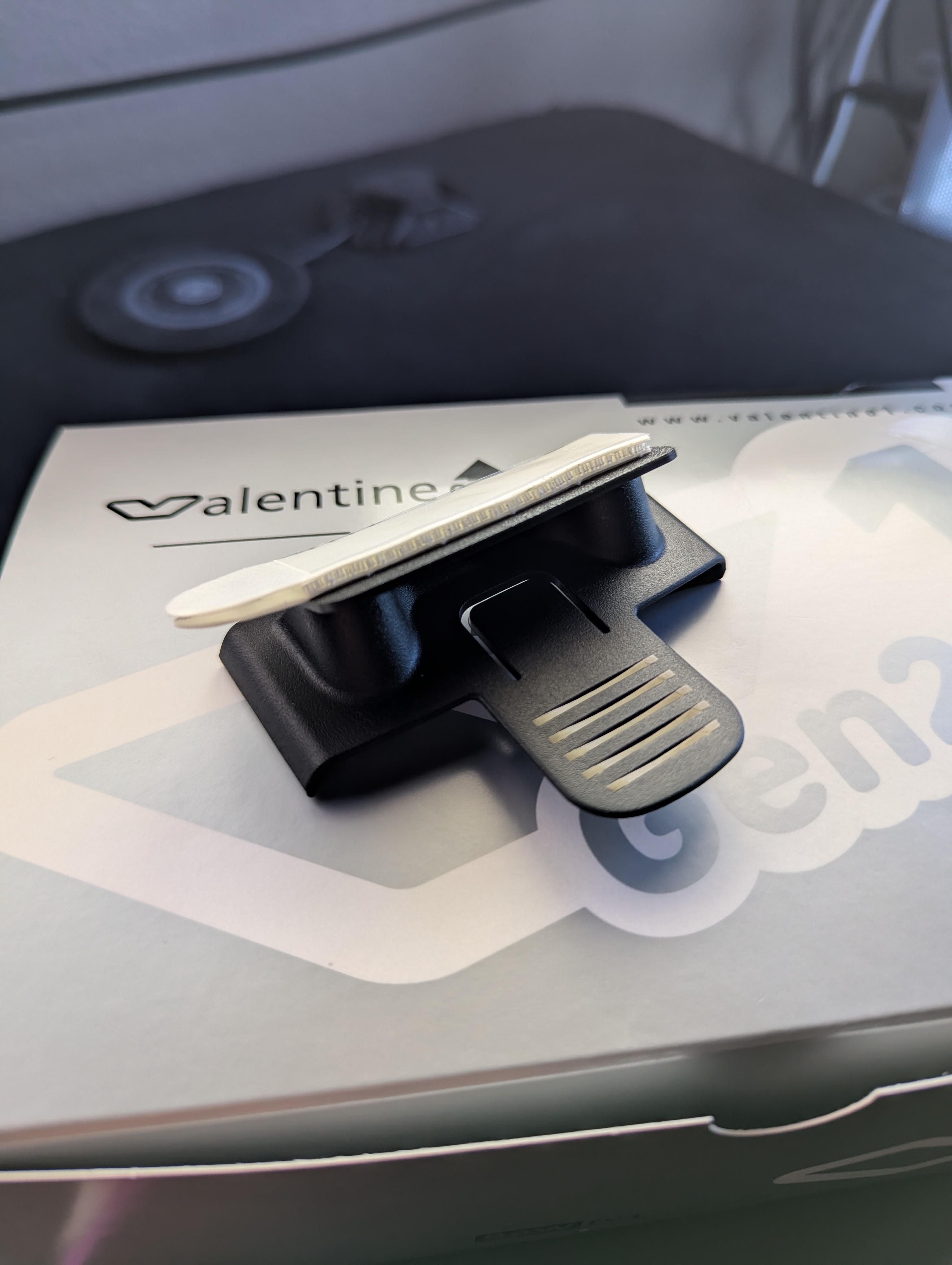 Valentine V1 Gen 2 Windshield Adapter Mount (S550 Mustang) — miniatura 3