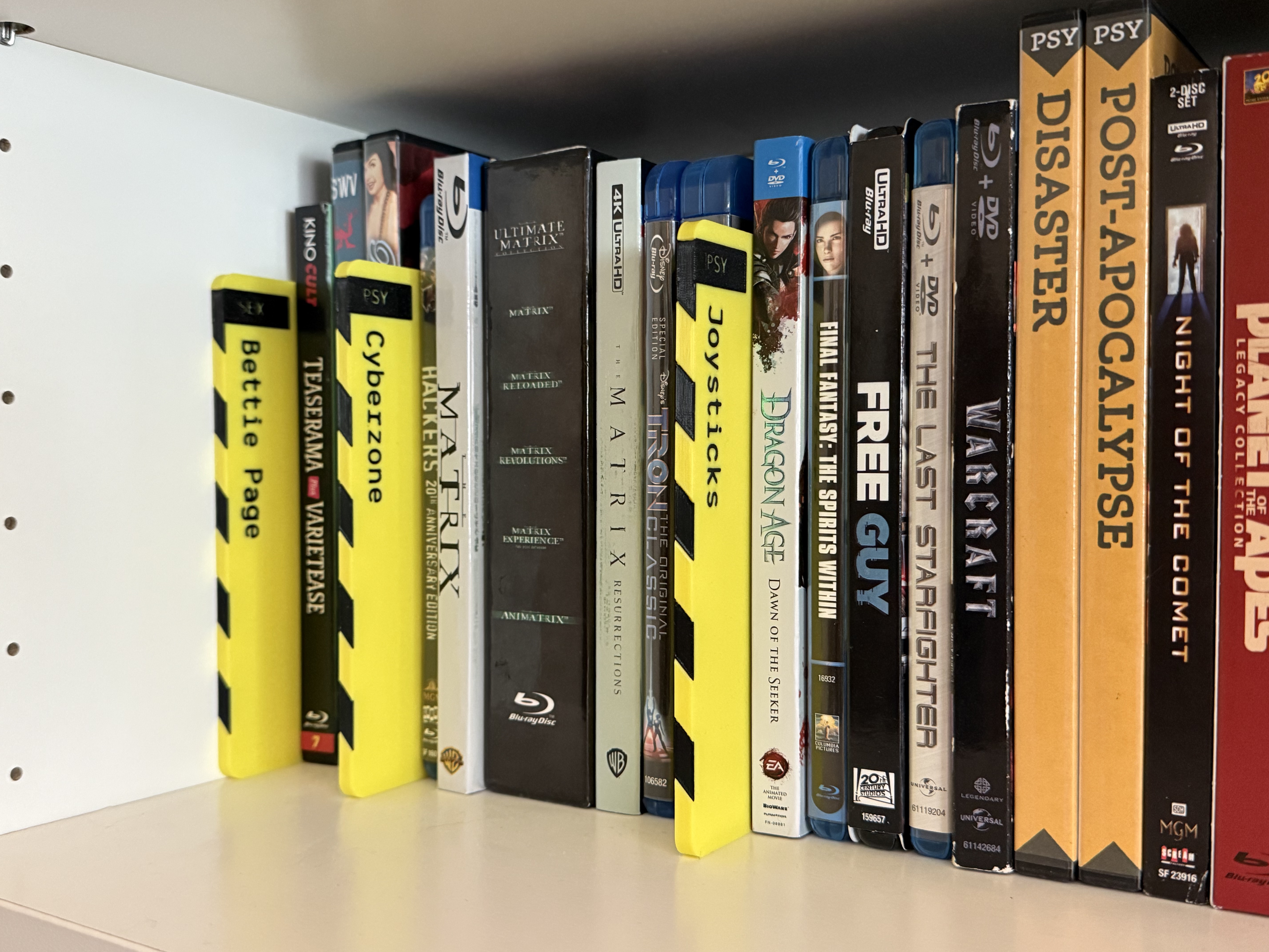 DVD / Blu-ray / Video Game Genre Divider for MMU