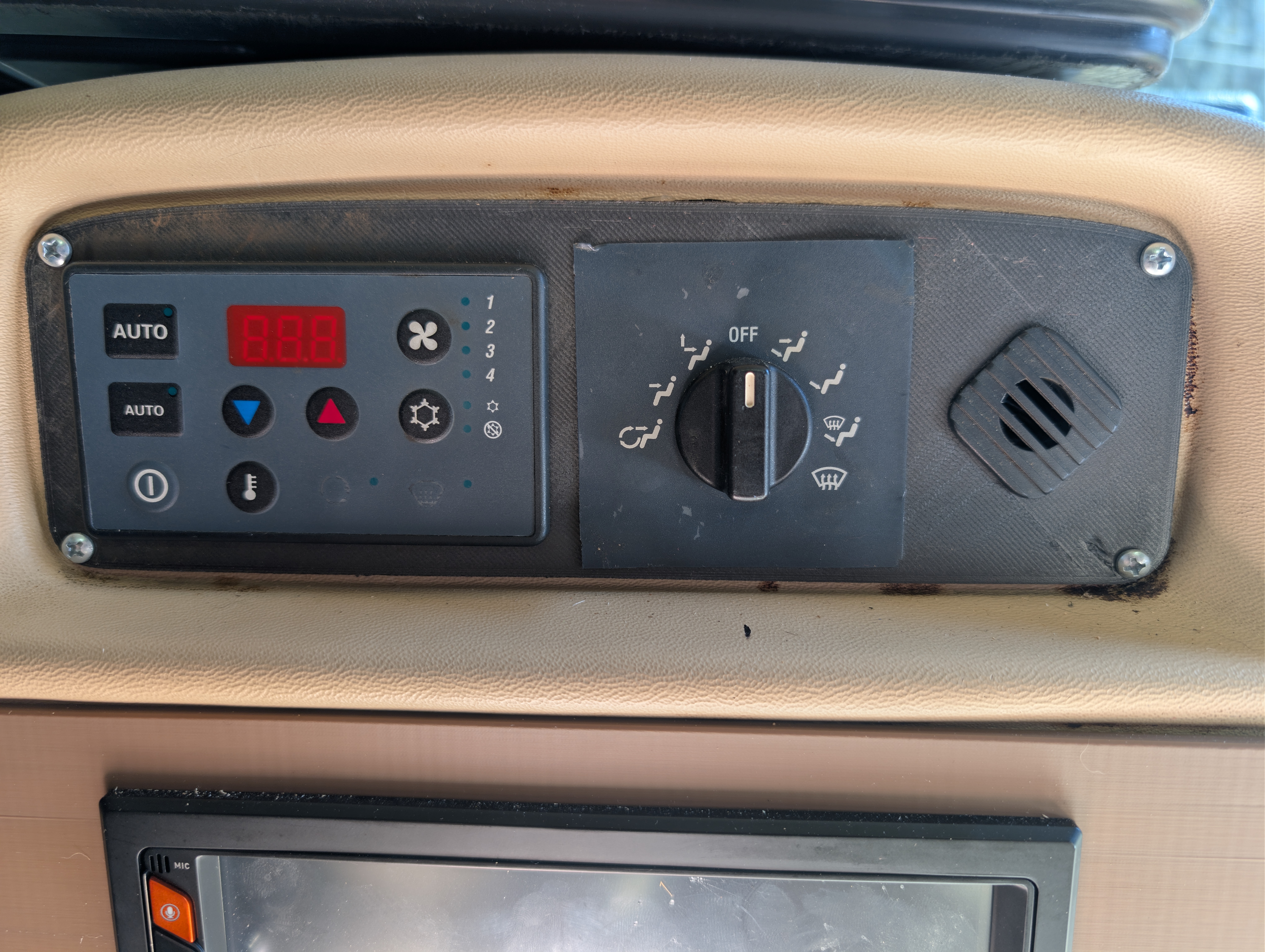 Newmar Mountain Aire HVAC Controls Fascia