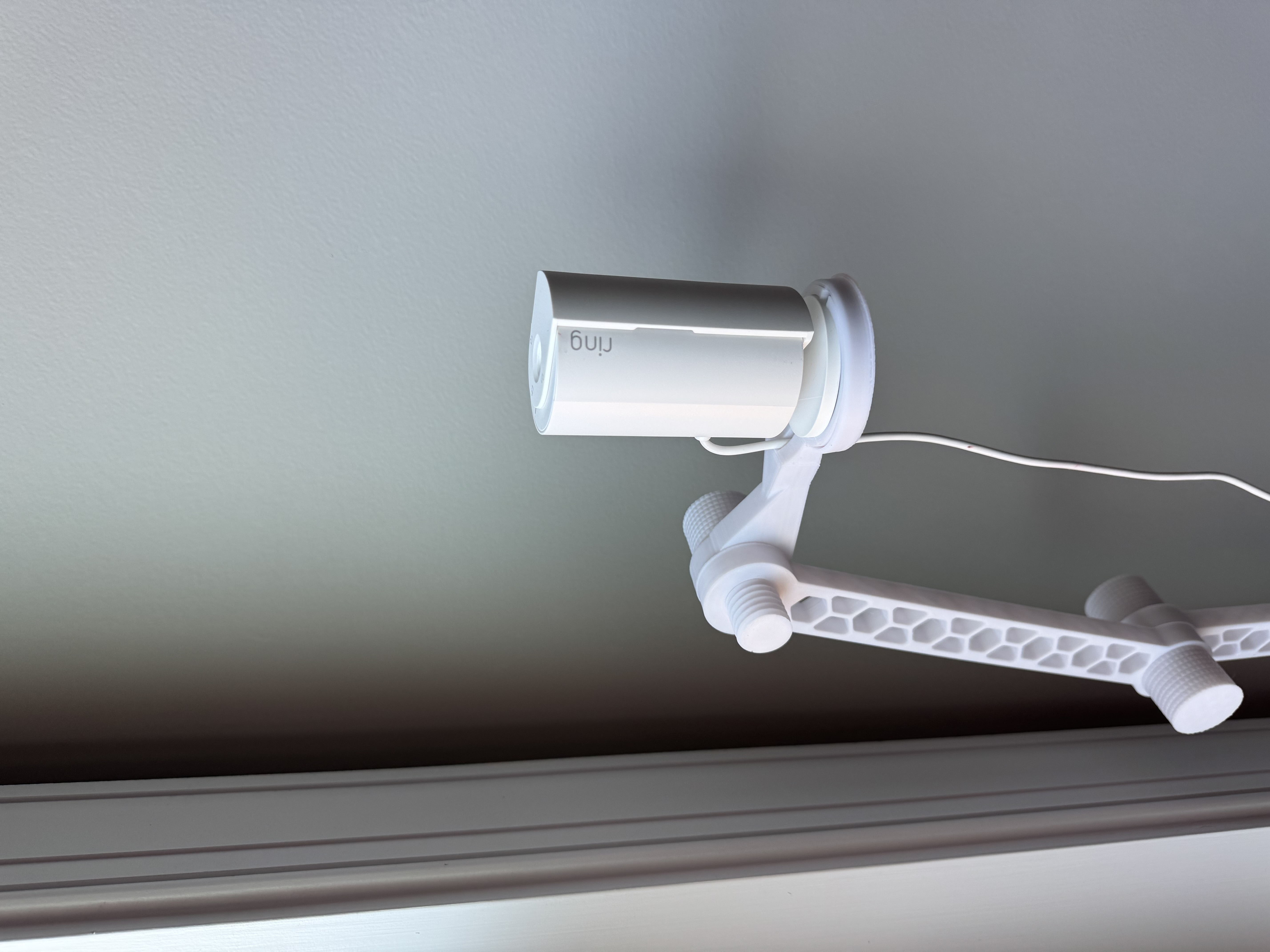 Flexible & sturdy Indoor Ring camera holder 3D model thumbnail