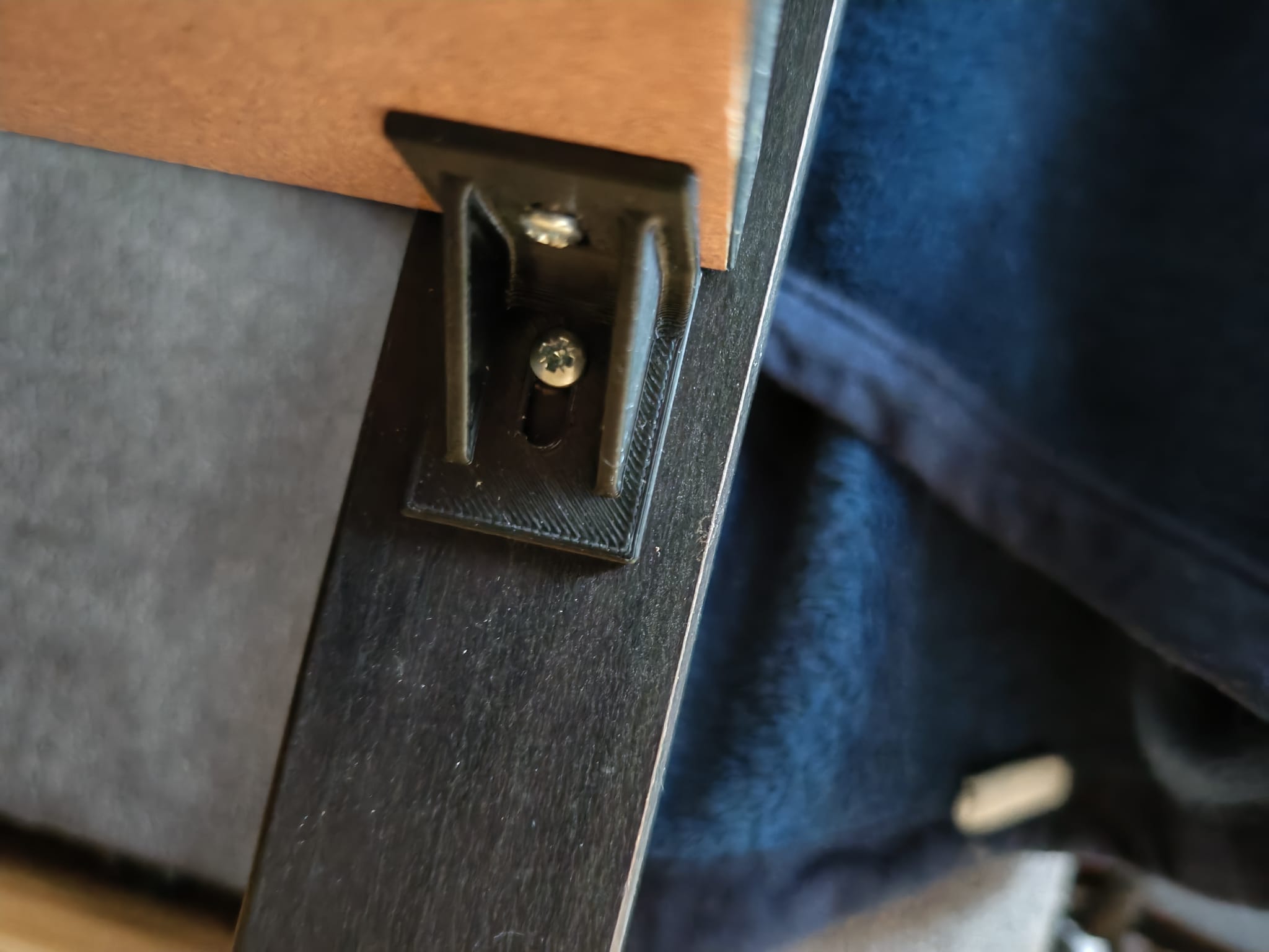 Ikea Lack - Mounting Bracket / Winkel