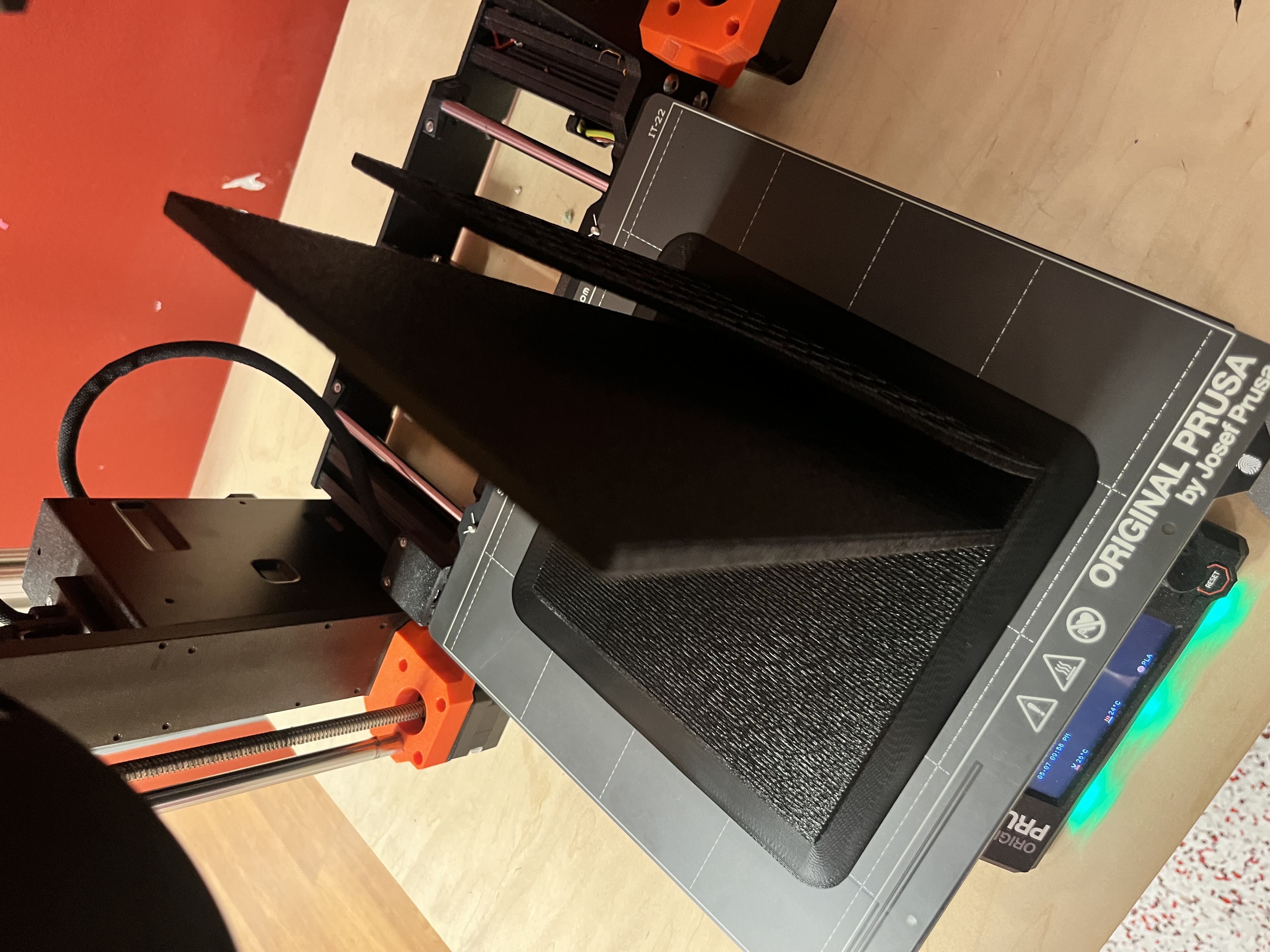 Artistic bookholder + computerholder — thumbnail 4