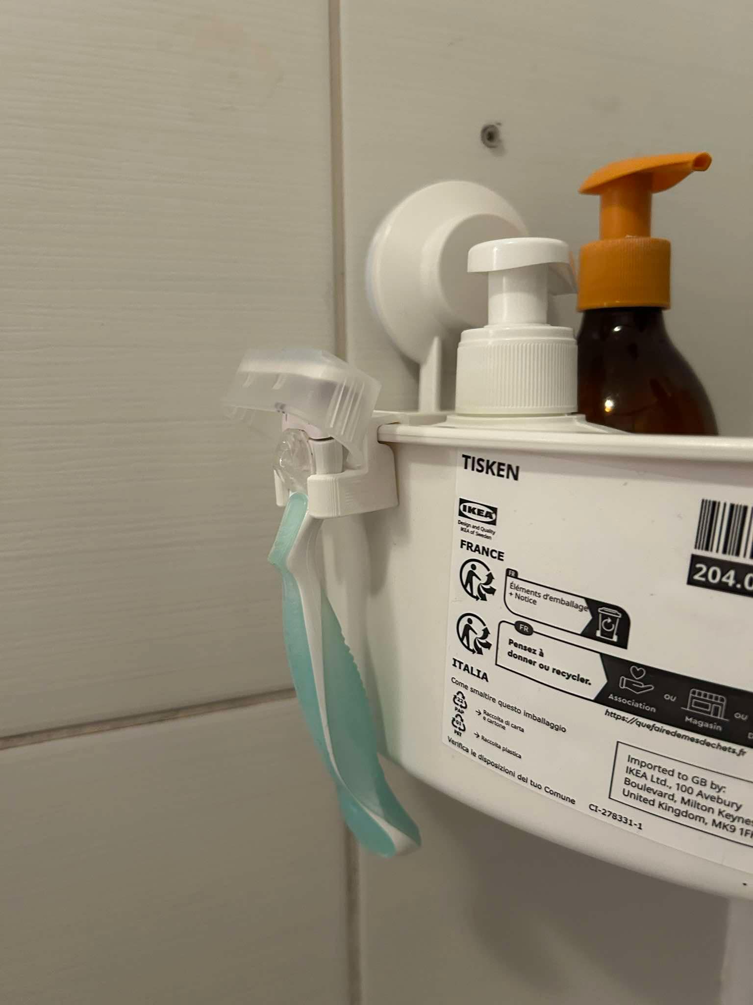 Ikea Tisken basket hanger for Gillette Venus