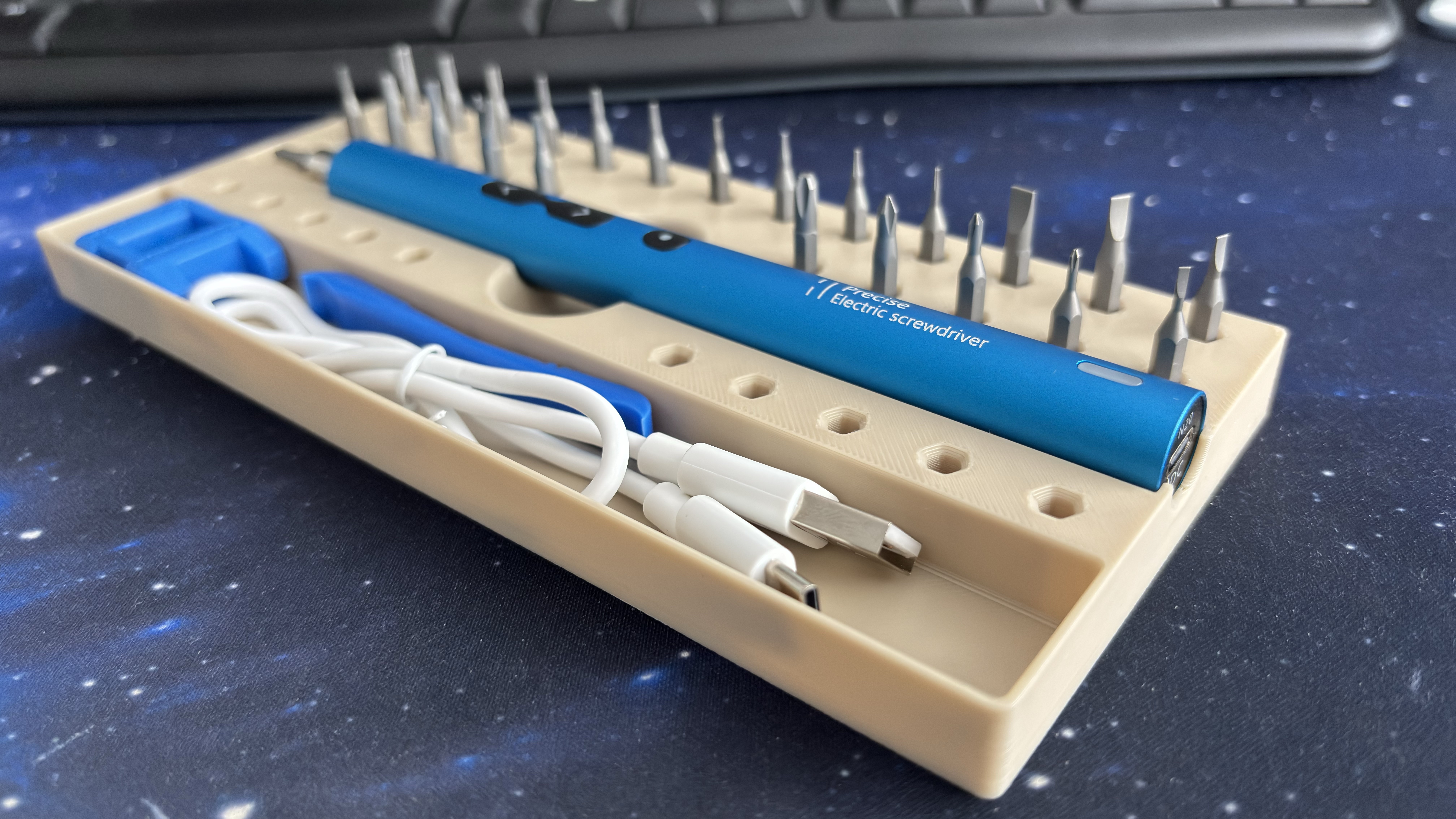 Miniatura 2 do modelo 3D Precise Electric Screwdriver
