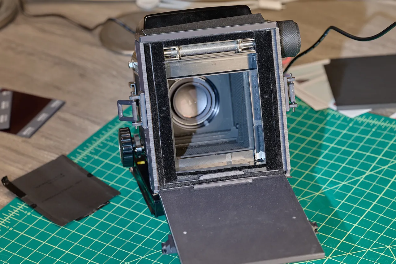 Mamiya RB67 Pro-S Instant Film Back (using JollyLook square dev