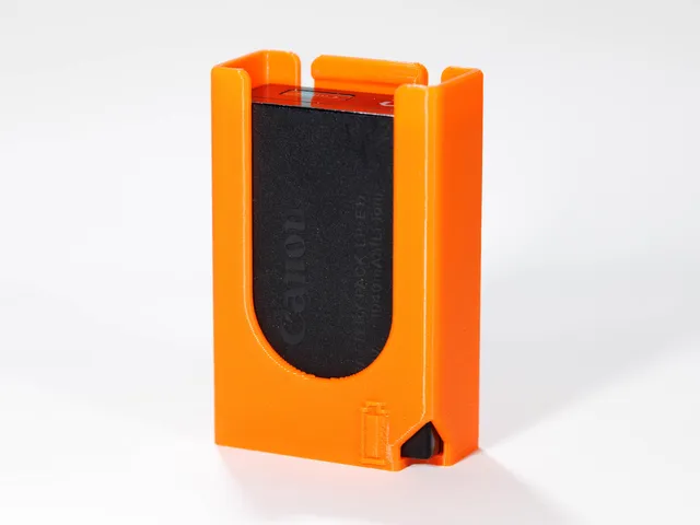 LP-E17 battery cover with charge state indicator windows