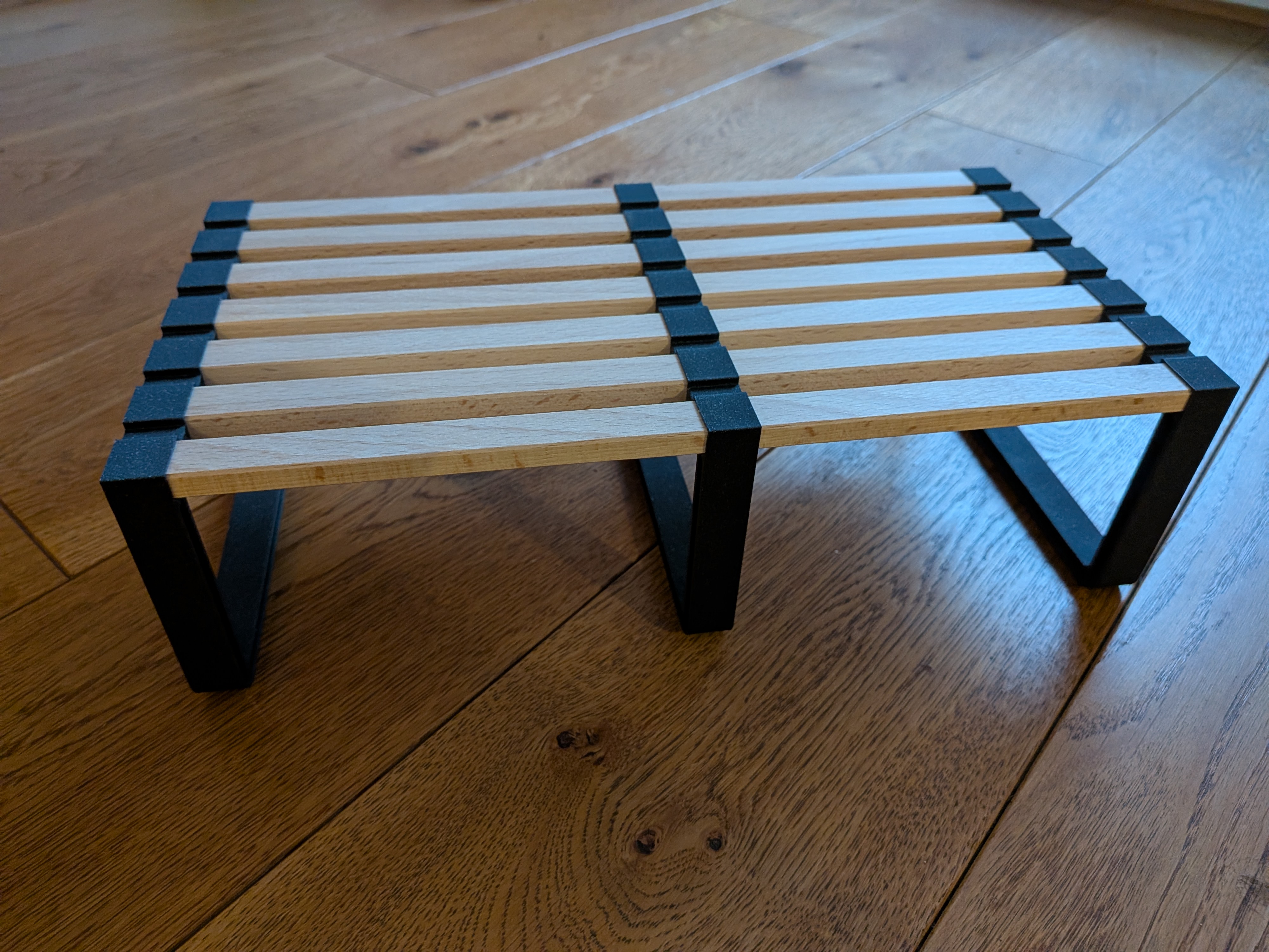 Bookshelf riser — thumbnail 4
