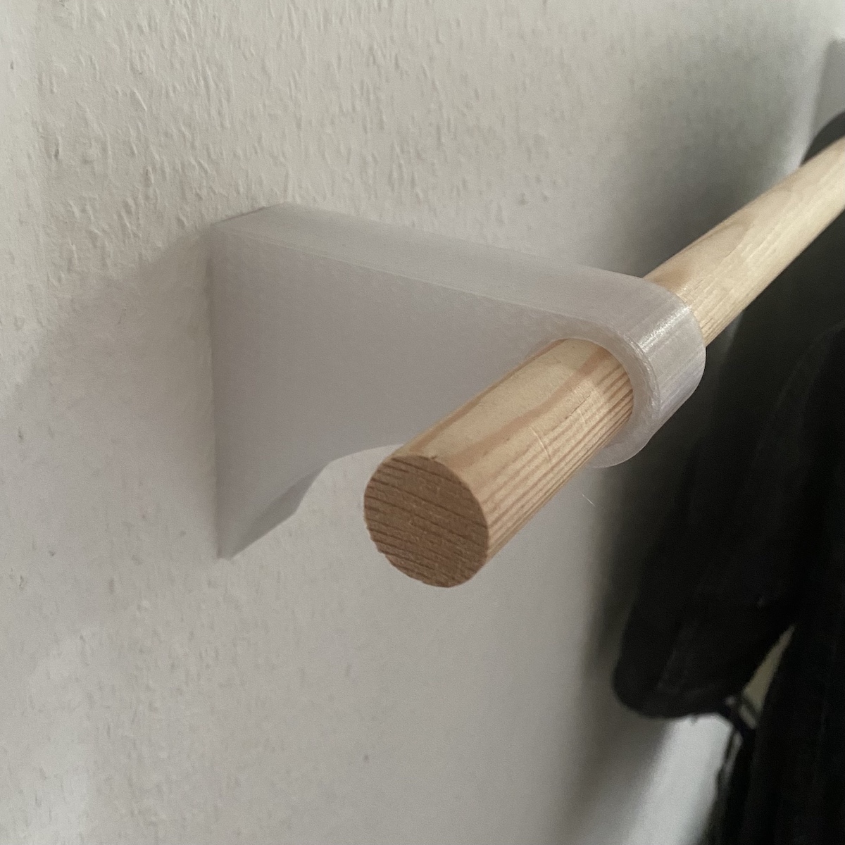 Simple Wall Mounted Clothing Bar