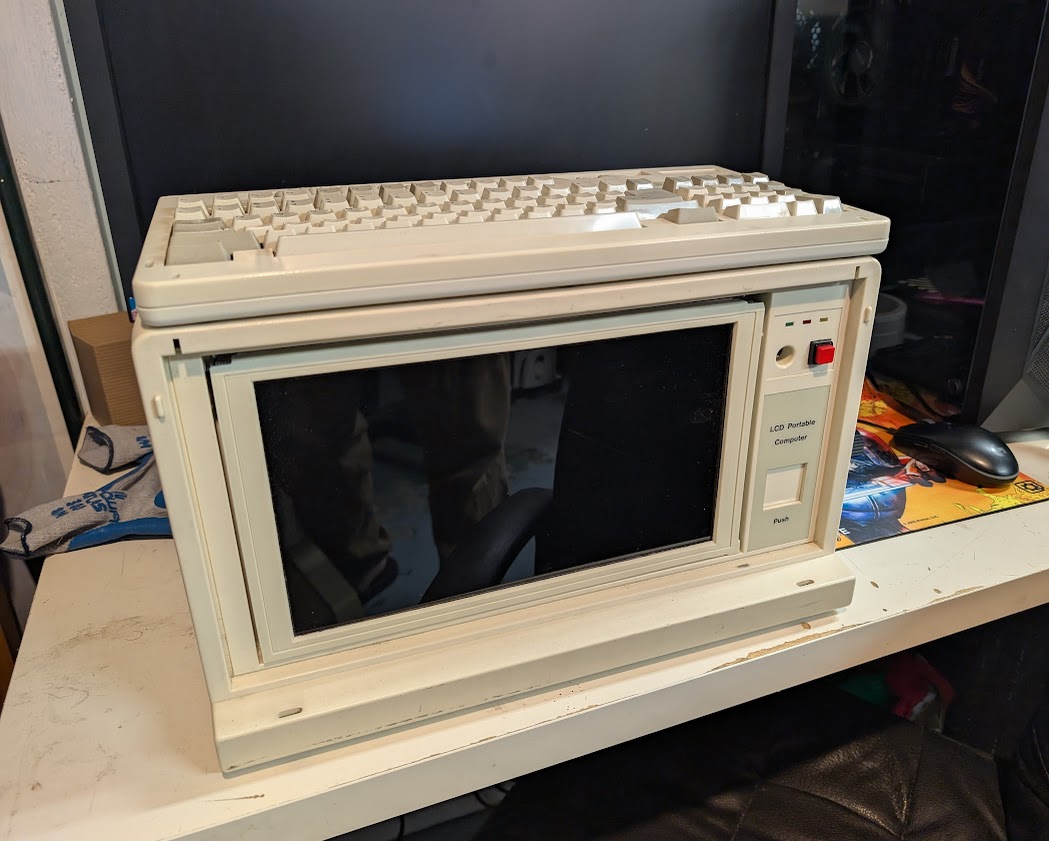 Dolch Clone LCD Portable Luggable 11.1" 16:9 LCD Frame