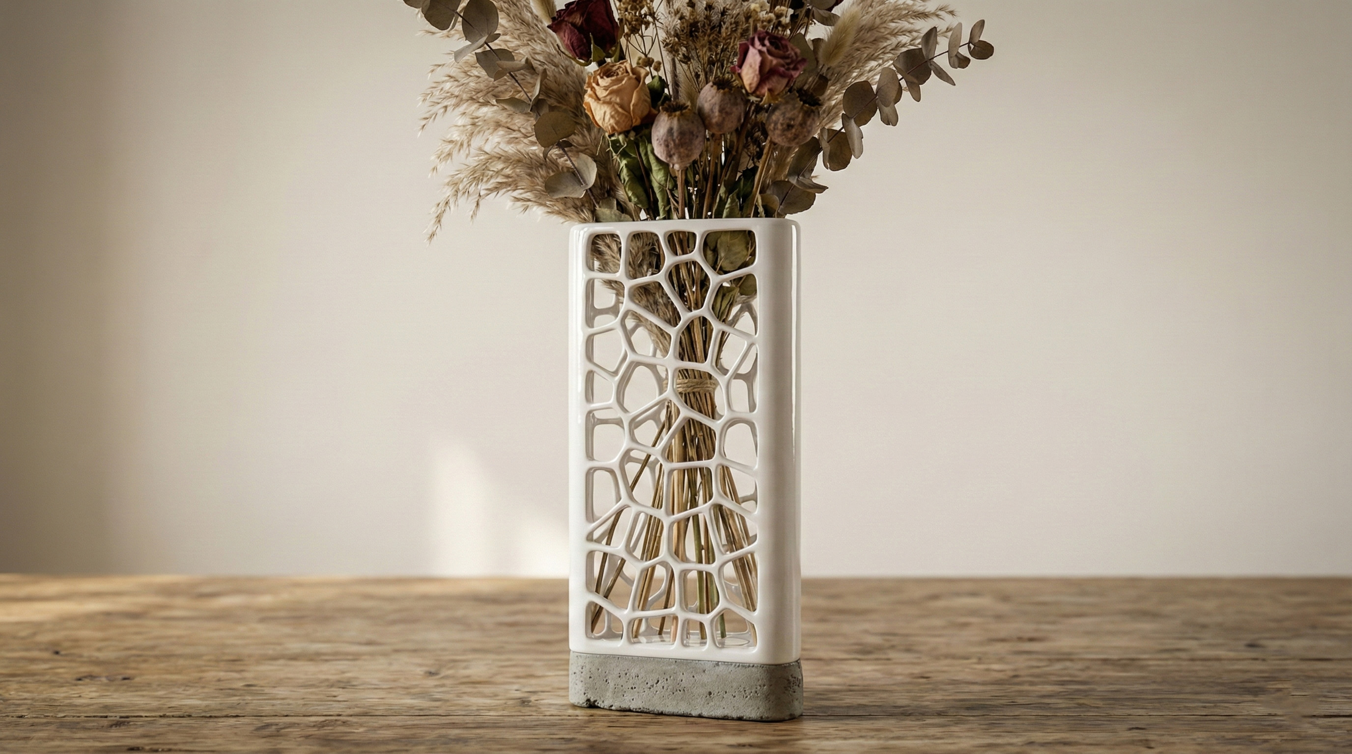 Voronoi Vase with Cast Concrete Base (Silicone Mold Kit)