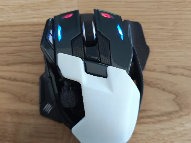 M.M.O. 7+ ergonomic palm rest