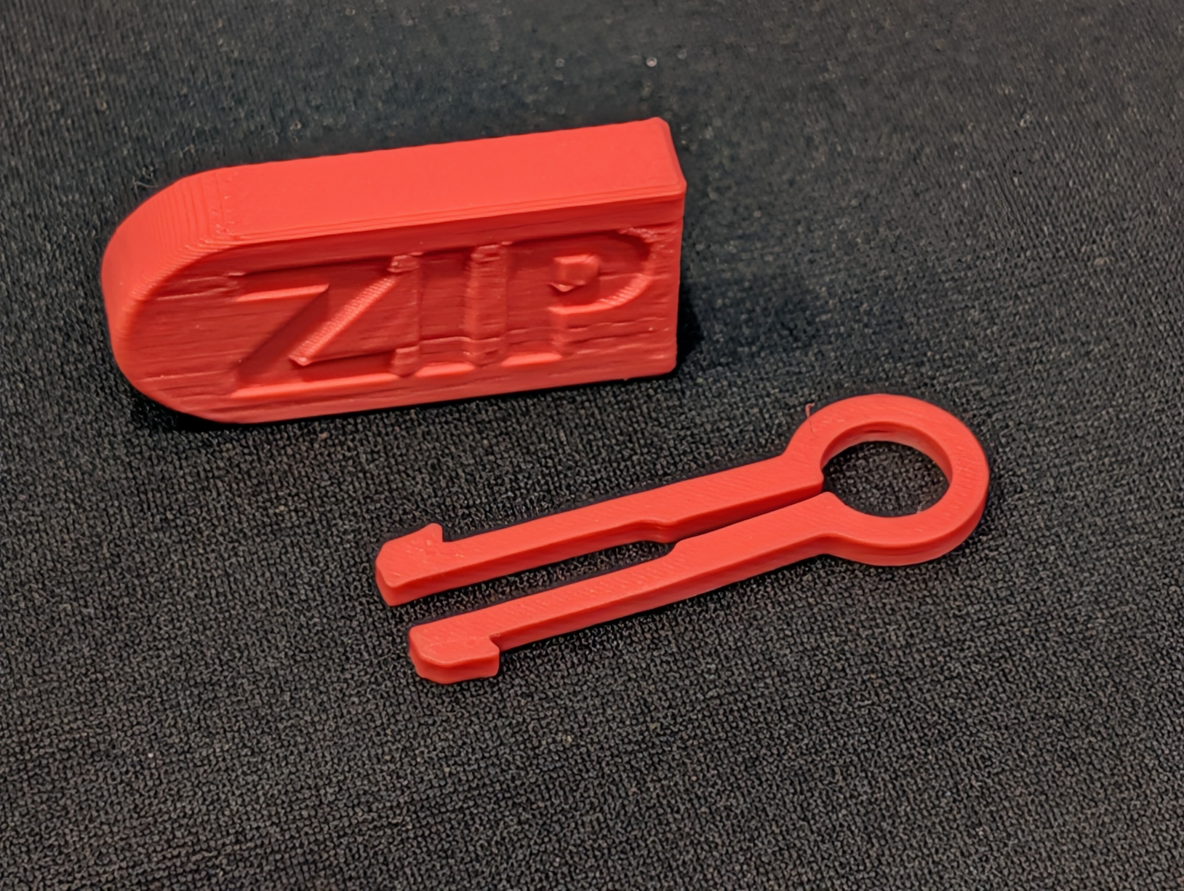 Miniatura 3 do modelo 3D The ZIP zipper pull