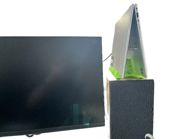 Yet another laptop stand