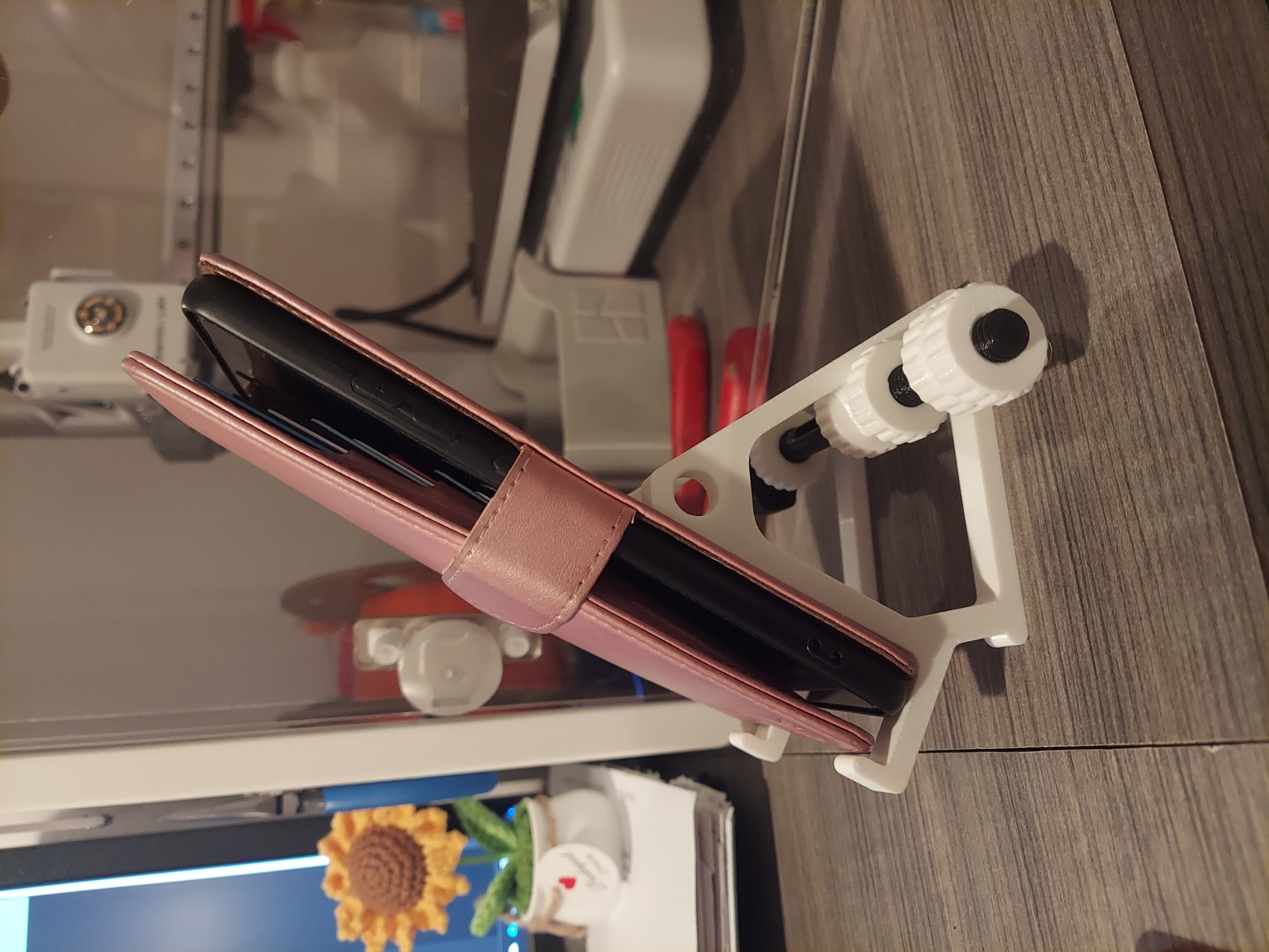 Adjustable Mechanical Phone & Tablet Stand