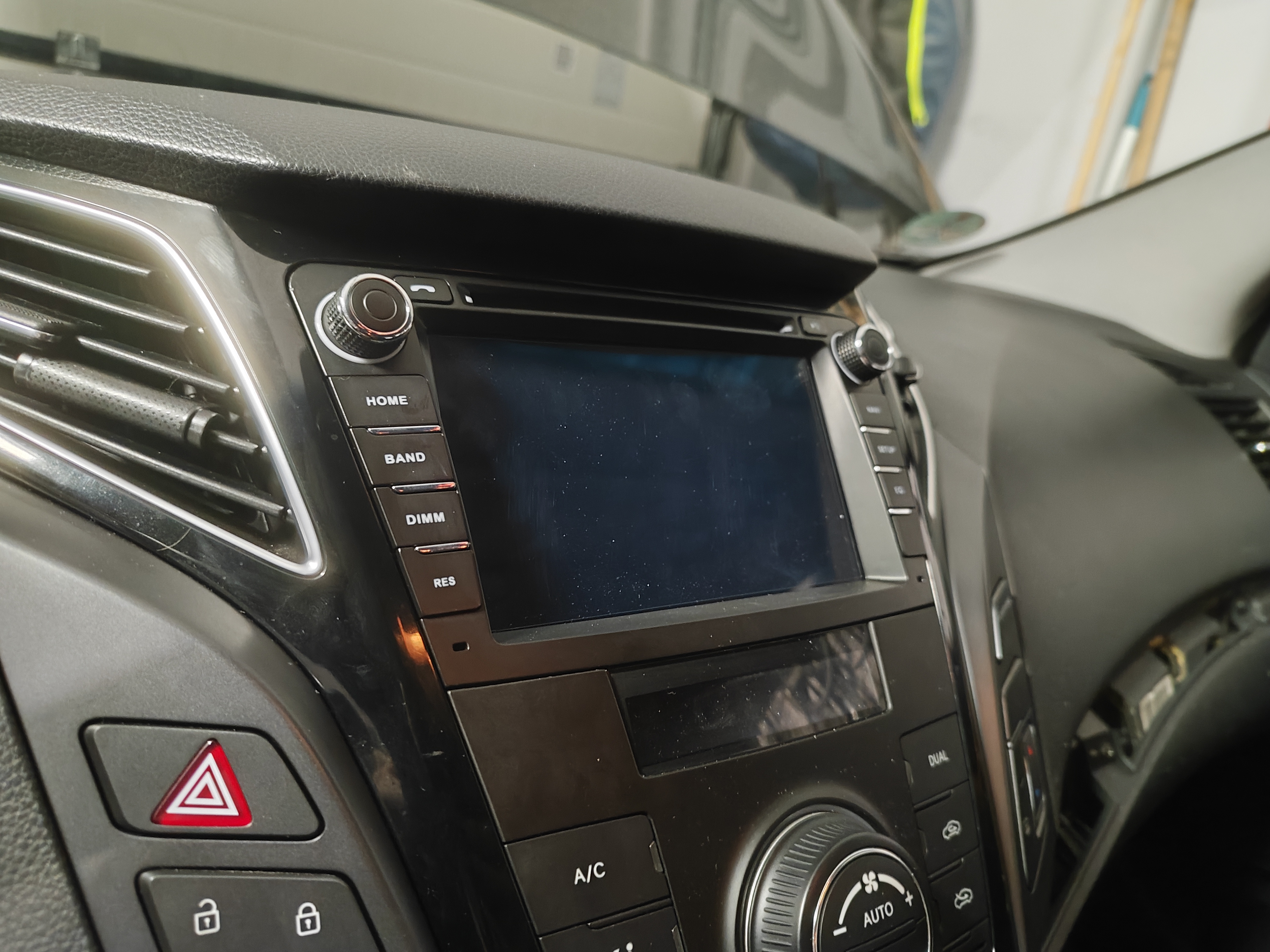 Hyundai i40 Android Radio Mounting Bracket