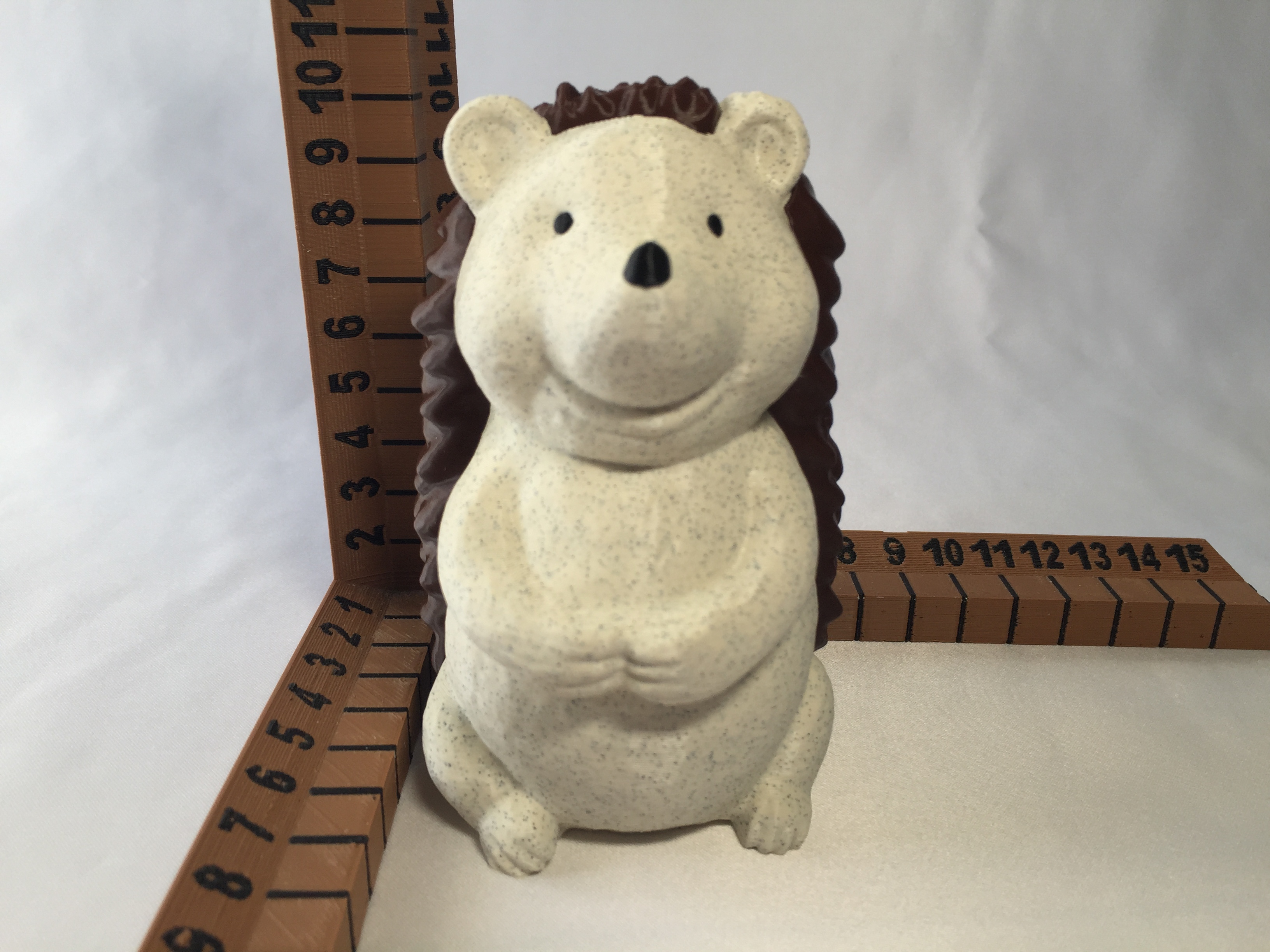 Hedgehog Statue — thumbnail 3