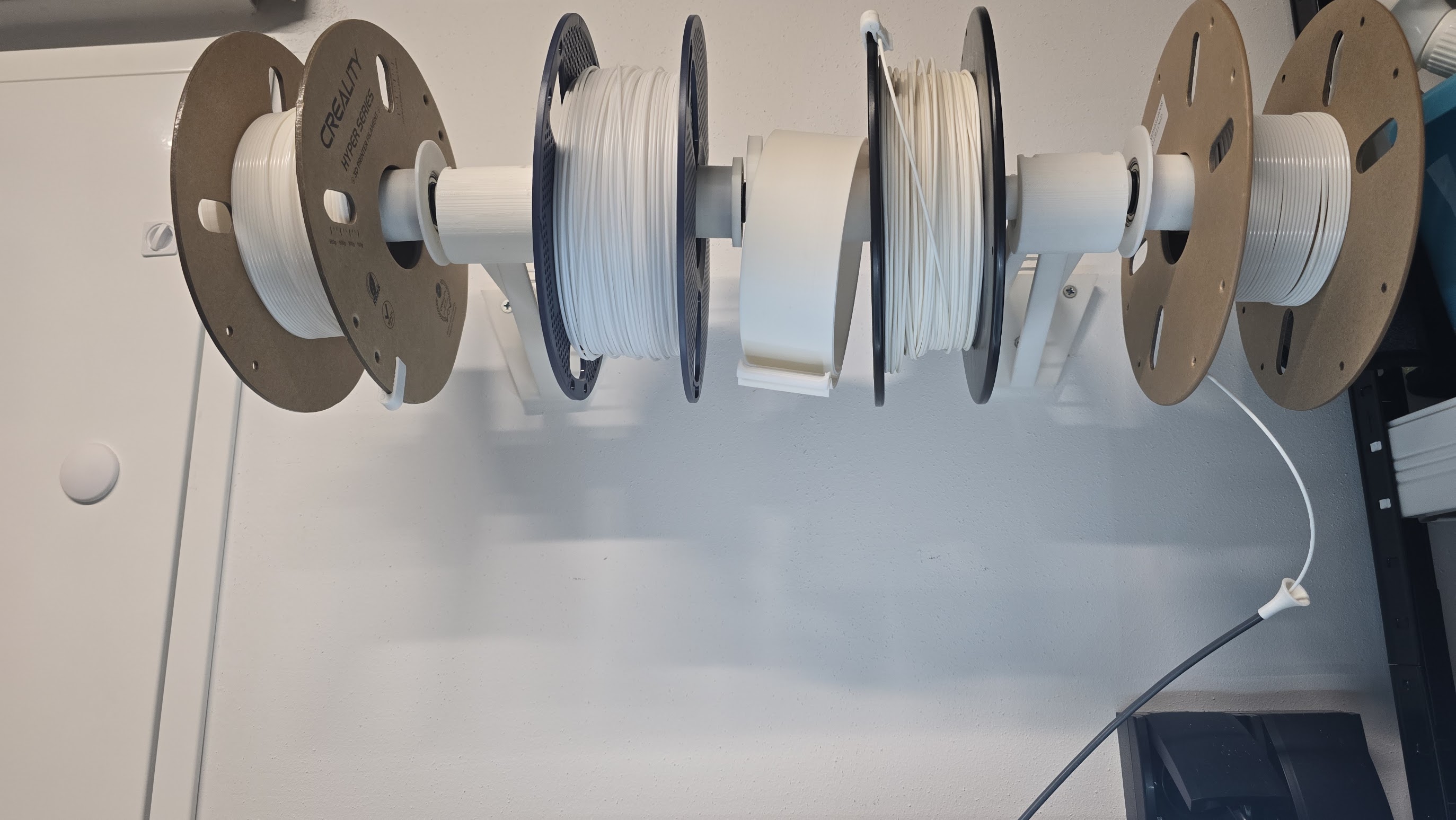 Filament spool hanger / double-sided