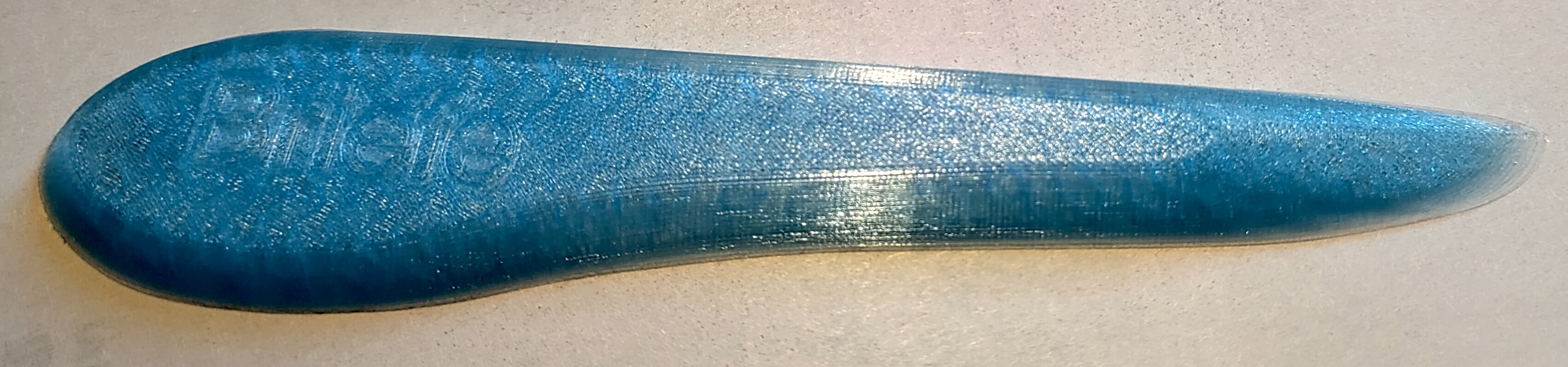 Brieföffner mit Magnetbefestigung – Letter Opener with magnetic attachment