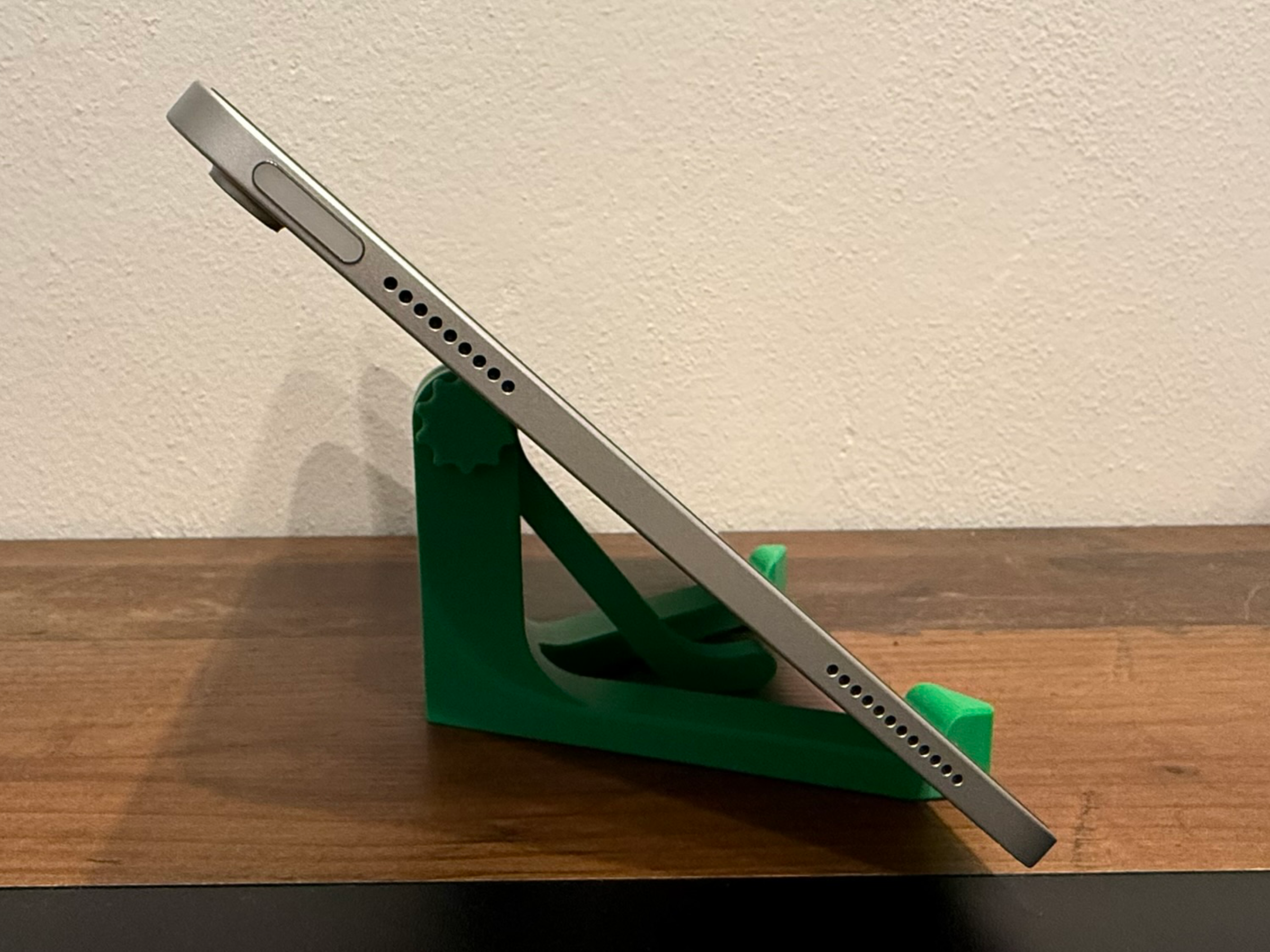 Miniatura 4 do modelo 3D Adjustable Tablet Stand