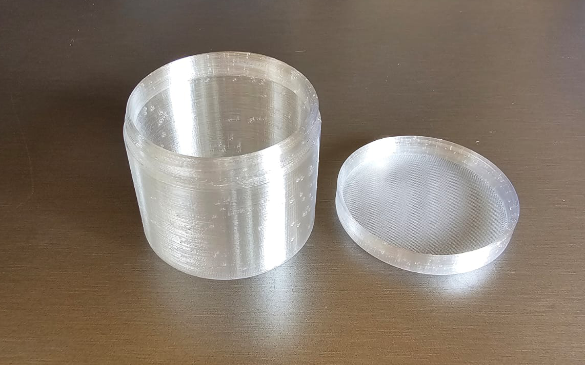 Dose mit Schraubverschluss / can with screw cap