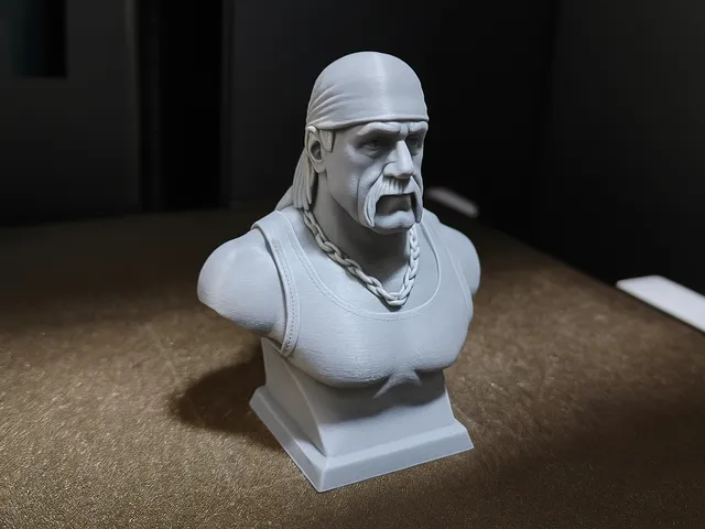 Hulk Hogan (Memory Bust)