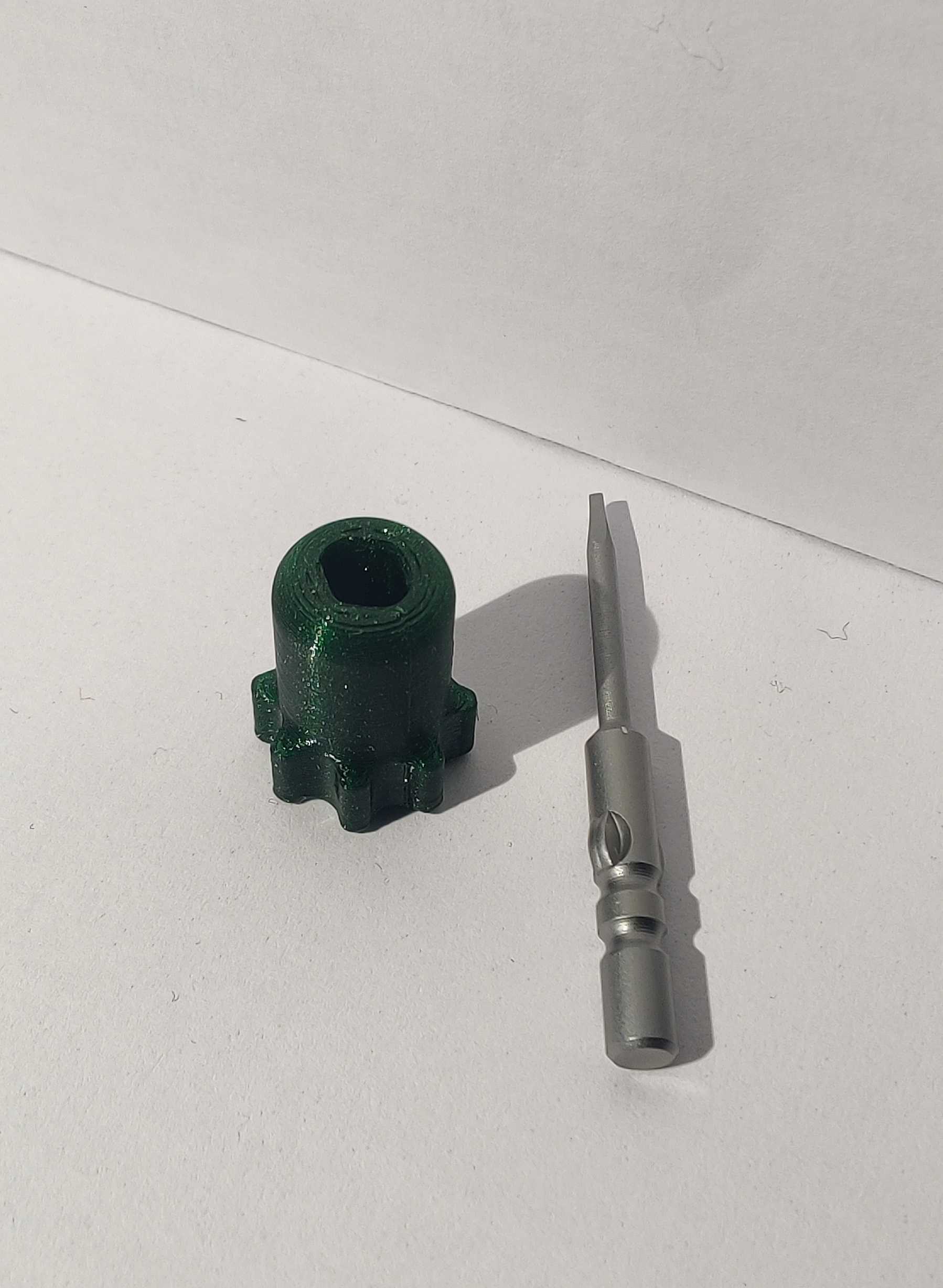 4mm wing-shank screwdriver handle