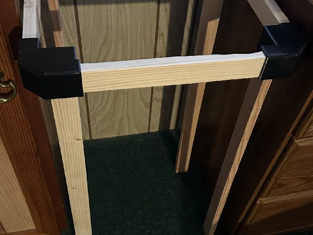 Simple Laundry Hamper 3-way connector for .75"x1.75" boards