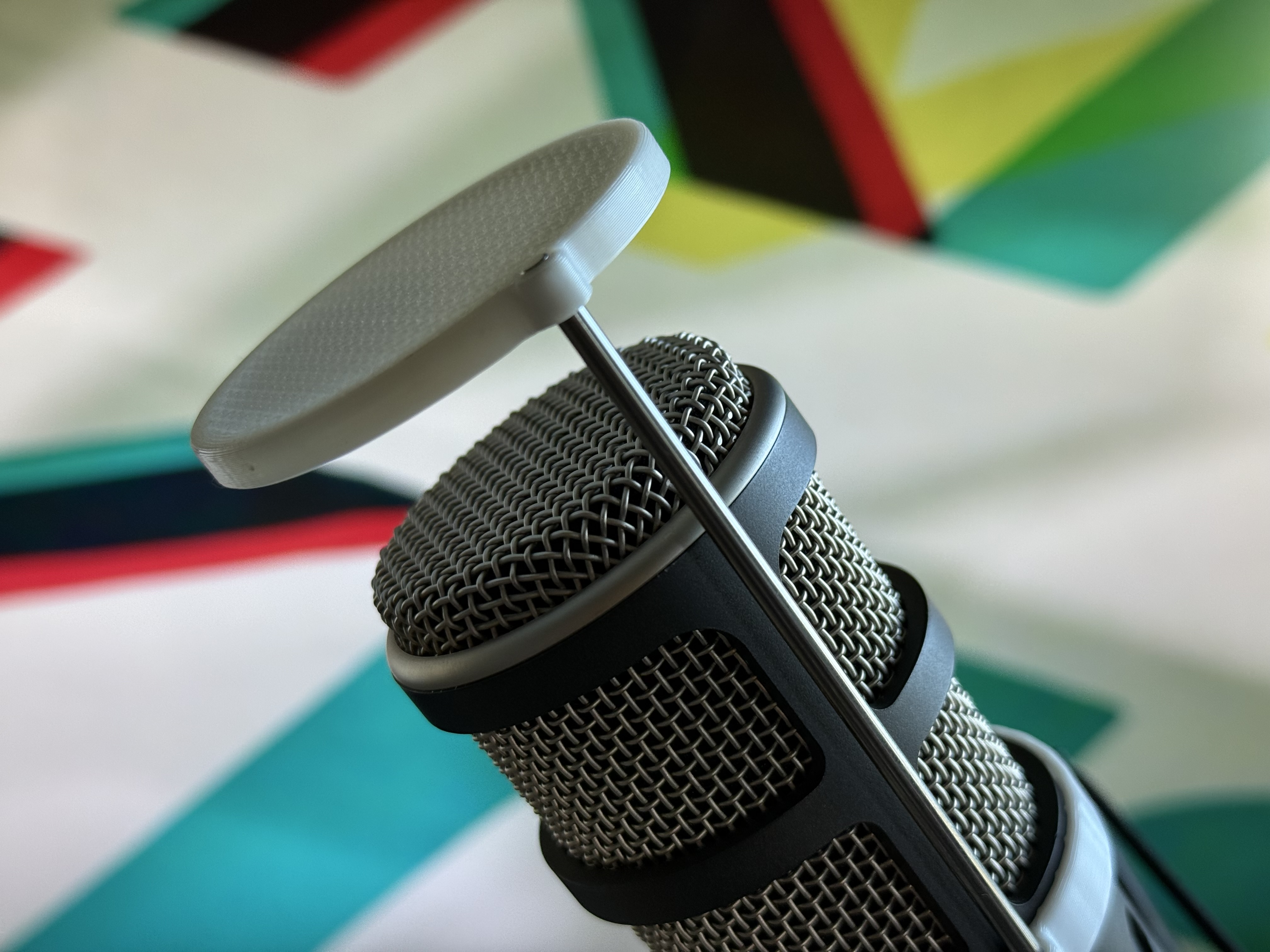 Rode Procaster or Podcaster Pop Filter