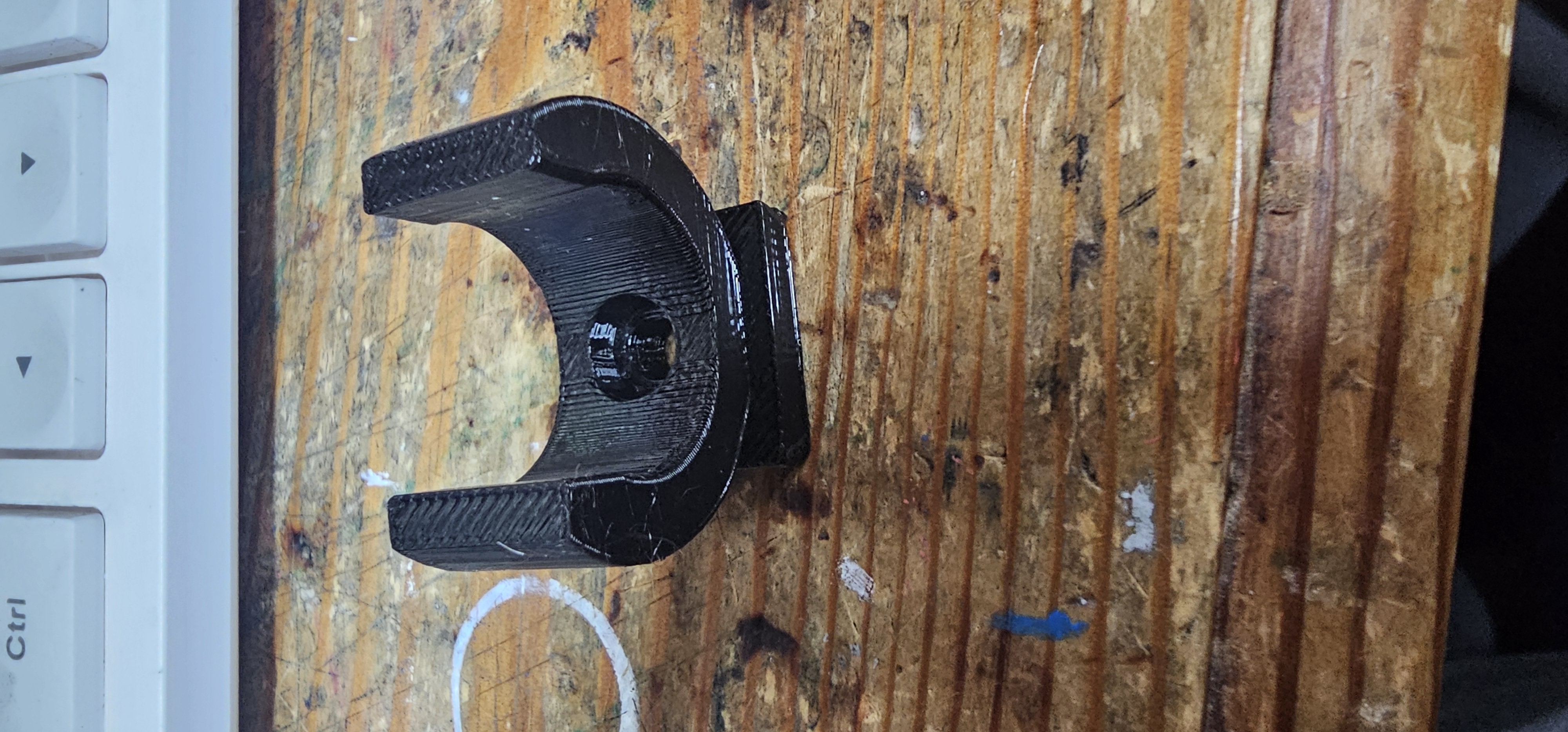 20mm conduit clip with screw hole