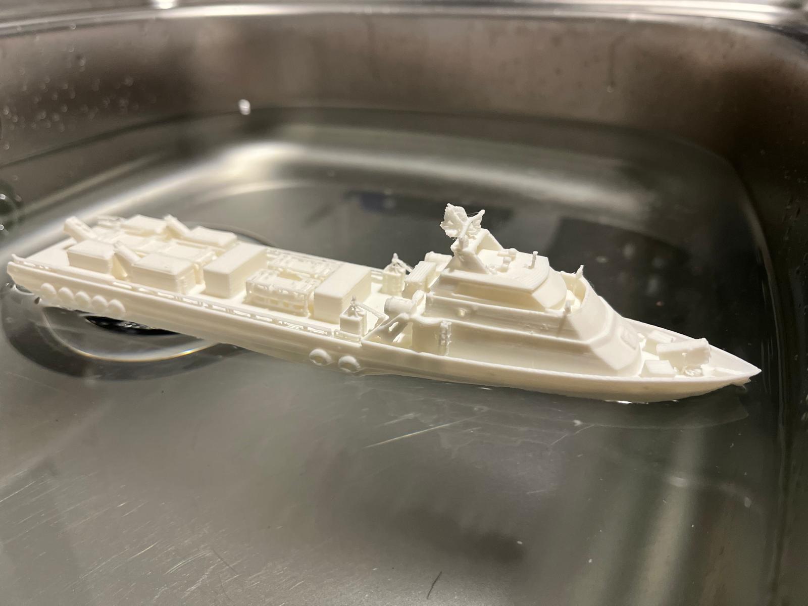 Large cargo ship — miniatura 4