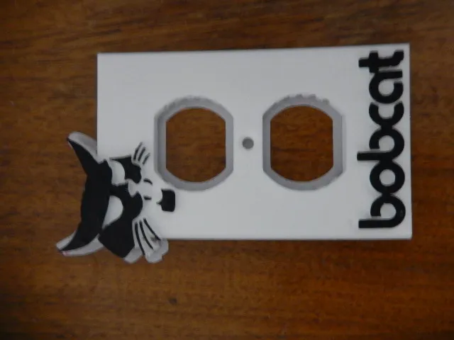 Bobcat (Equipment) outlet cover