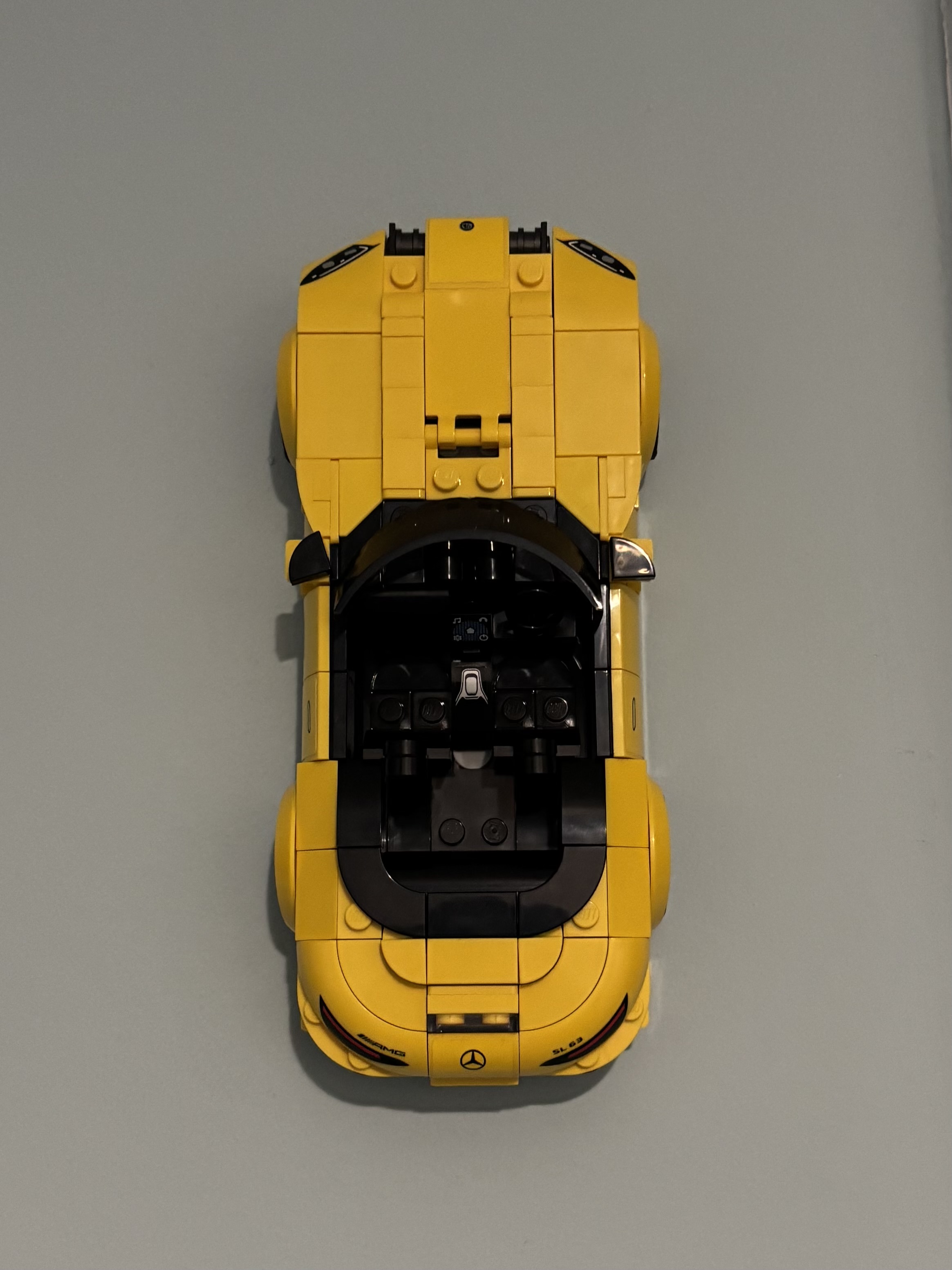 LEGO 76924 Speed Champions Mercedes-AMG SL 63 Wall Mount