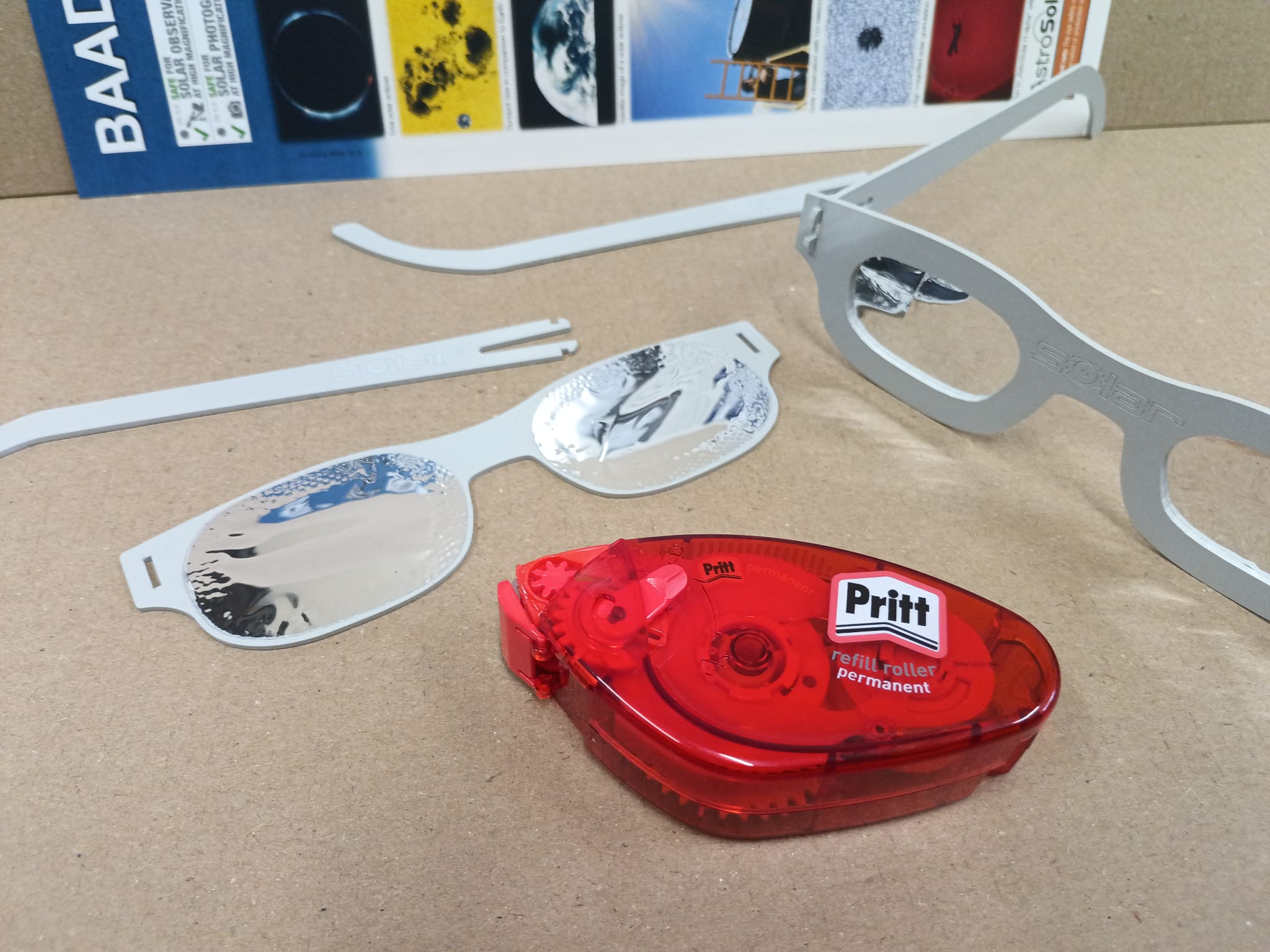 Miniatura 3 do modelo 3D Glasses for observing the Solar eclipse