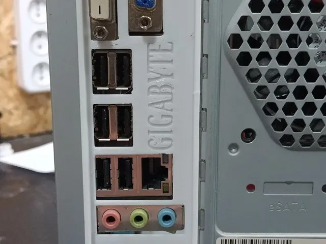 Gigabyte Back Plate